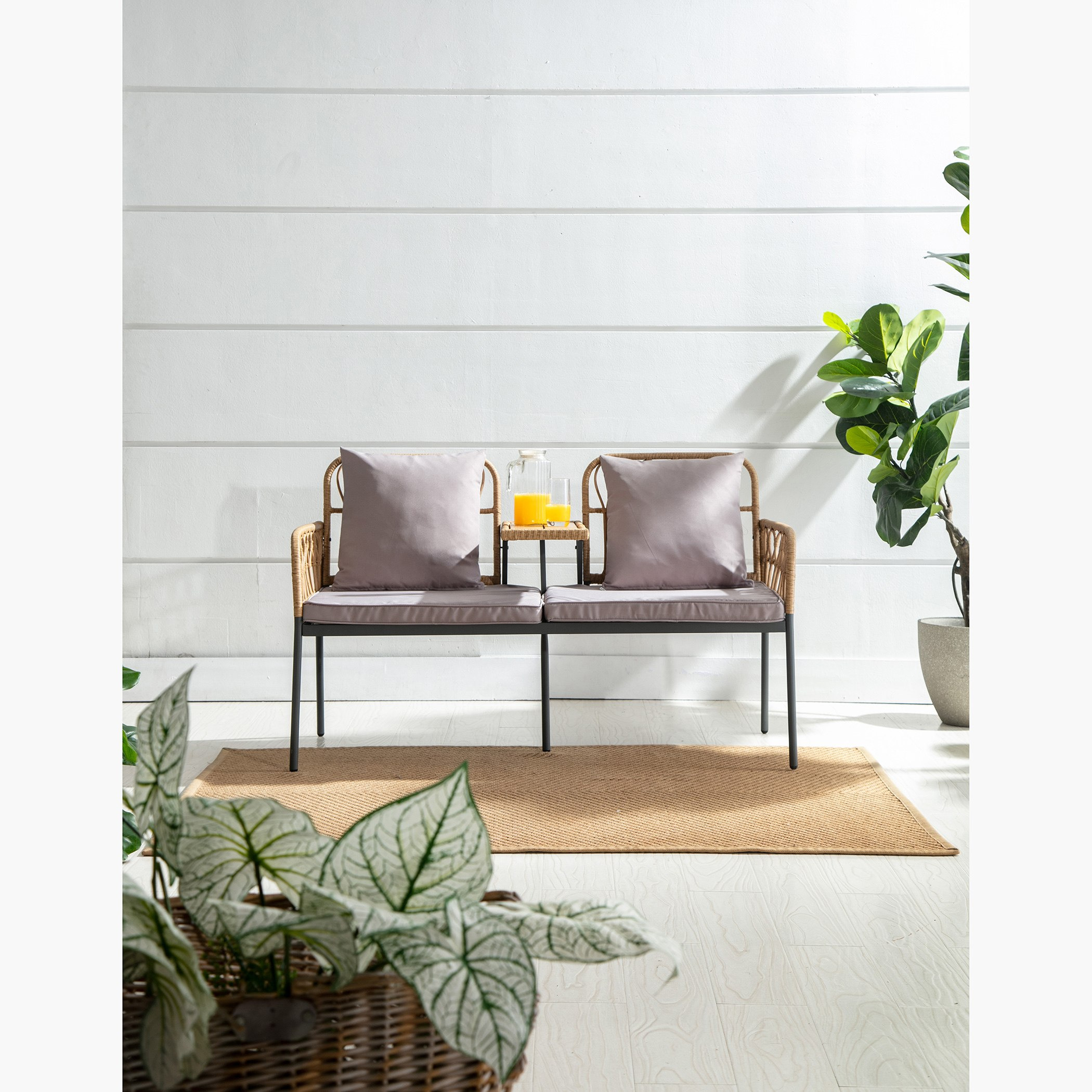 طقم طاولة مقعدين للجلسات الخارجية من فيرا جاتو-hbxfurniture-outdoor-diningsets-image-2