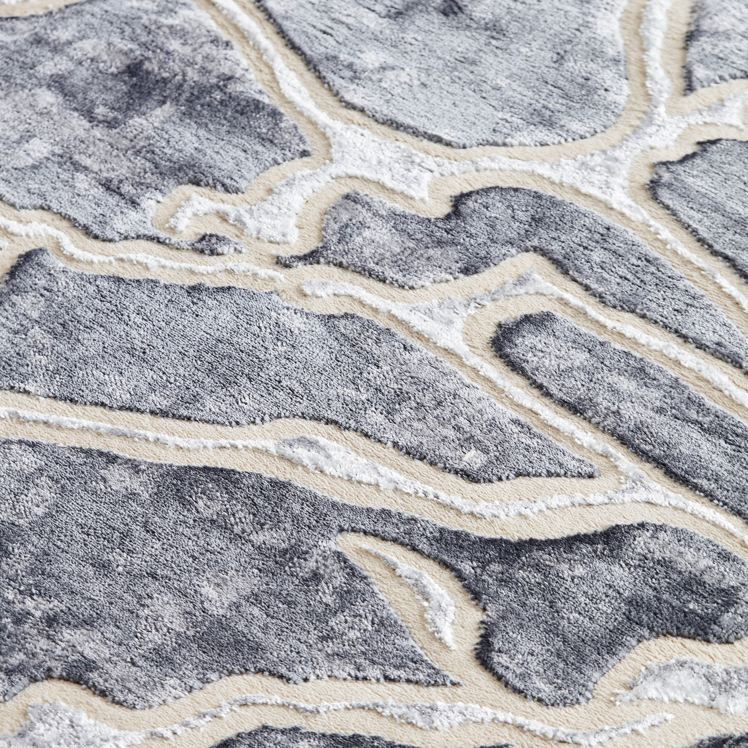سجادة مقاومة للانزلاق كلاودي من شين - 150x200 سم-hbxdecorandfurnishings-floorcoverings-rugs-image-3