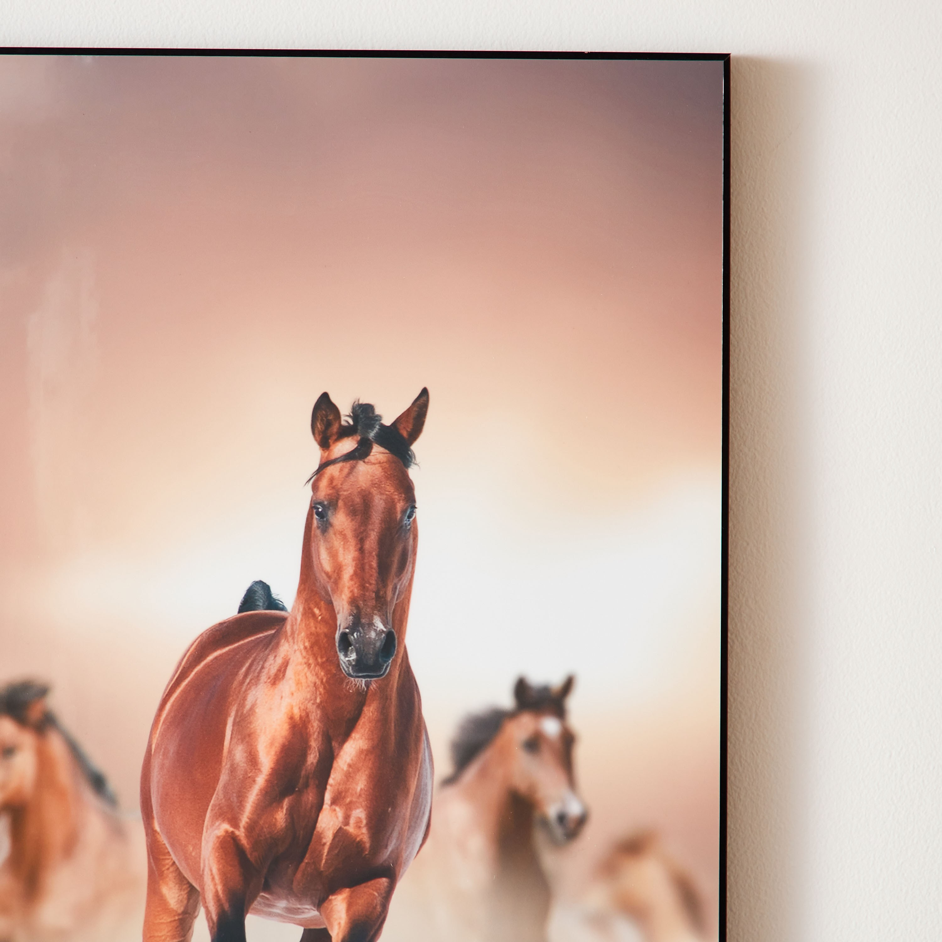 زينة حائط مؤطرة بتصميم حصان من فيها - 50x2.5x70 سم-hbxhomeware-hbxdecorandfurnishings-image-4