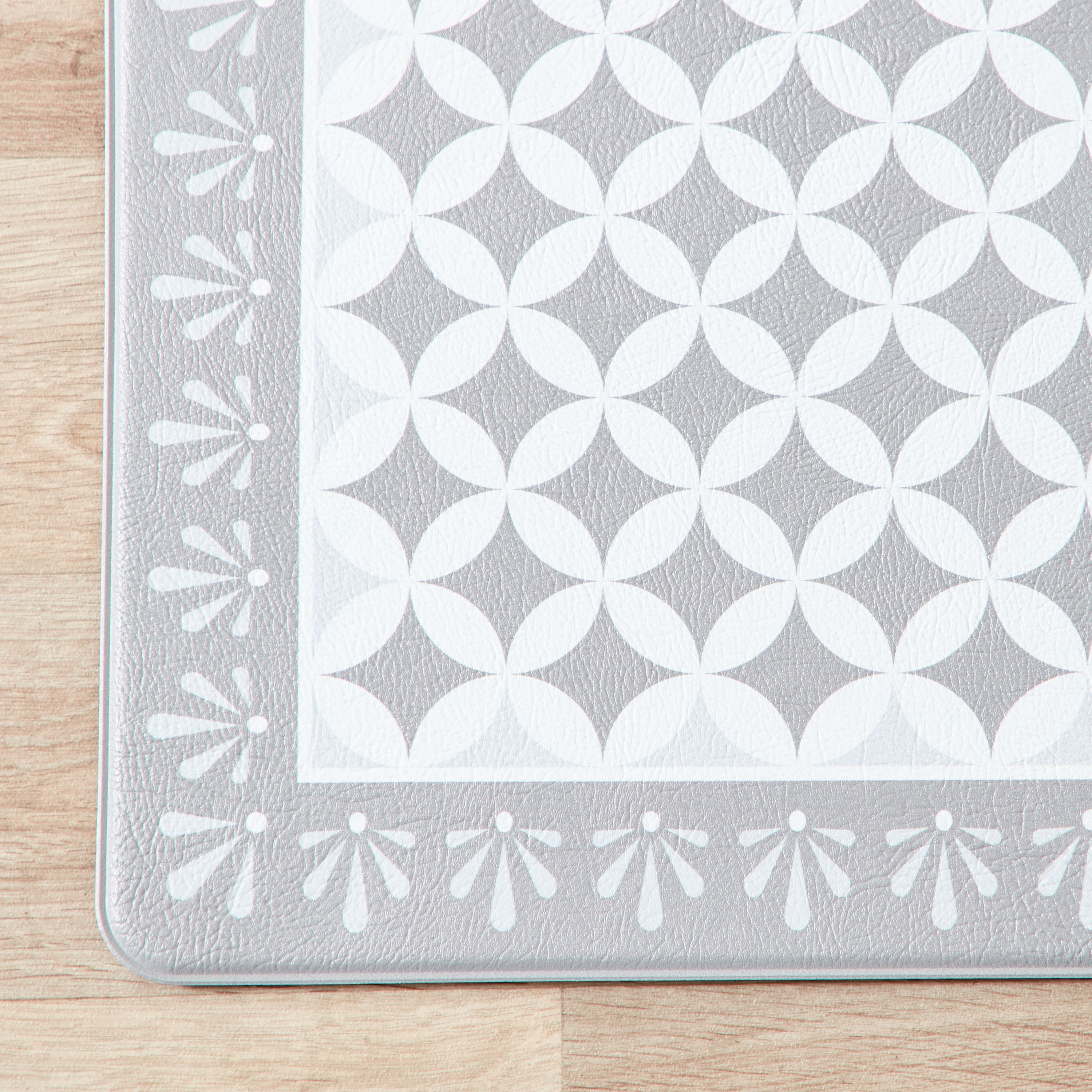 سجادة مقاومة للتعب بطبعات دورا - 45x75 سم-hbxhomeware-hbxlivingroom-image-2