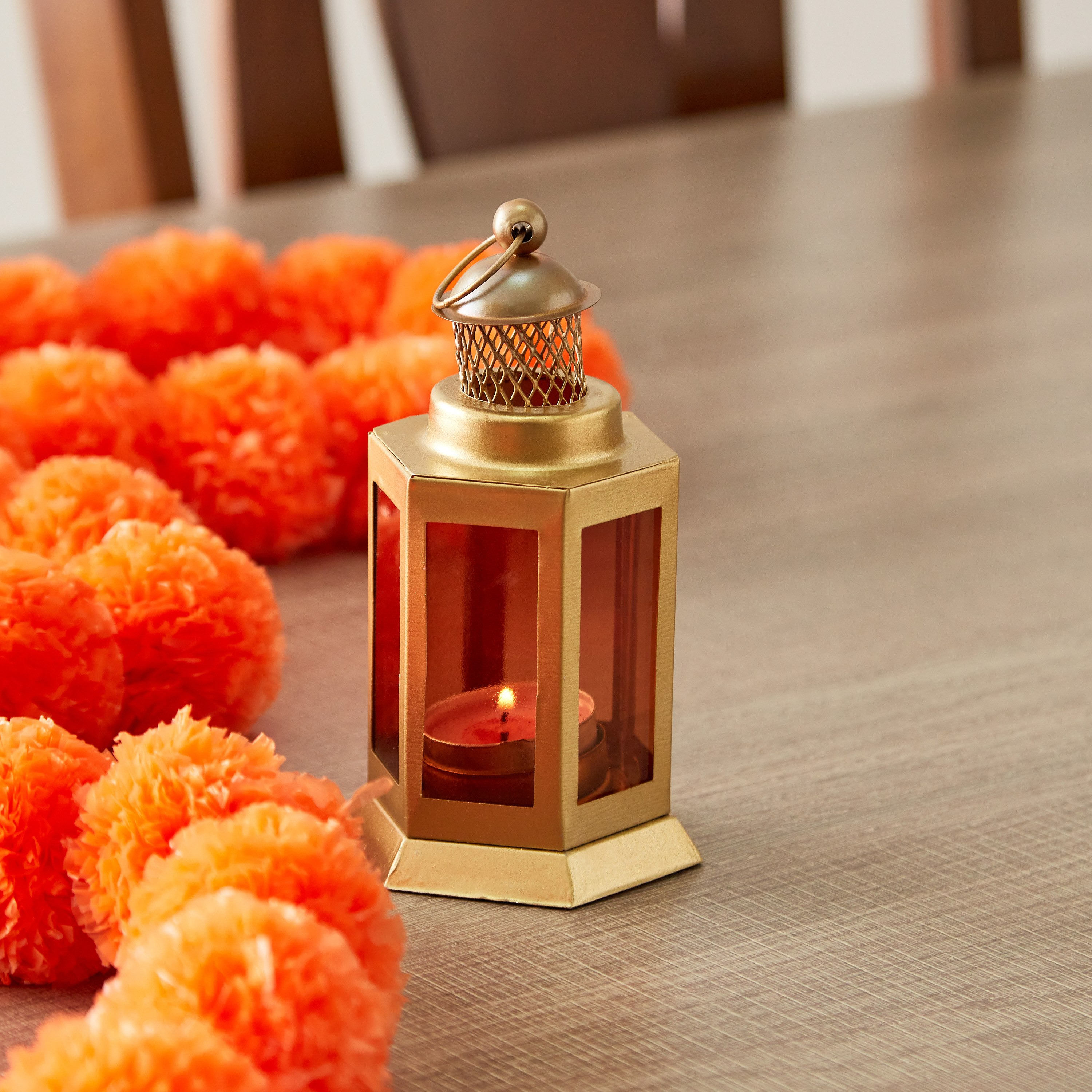 فانوس معدني من كومود - 13x13x14 سم-hbxdecorandfurnishings-homeaccessories-lanterns-image-1