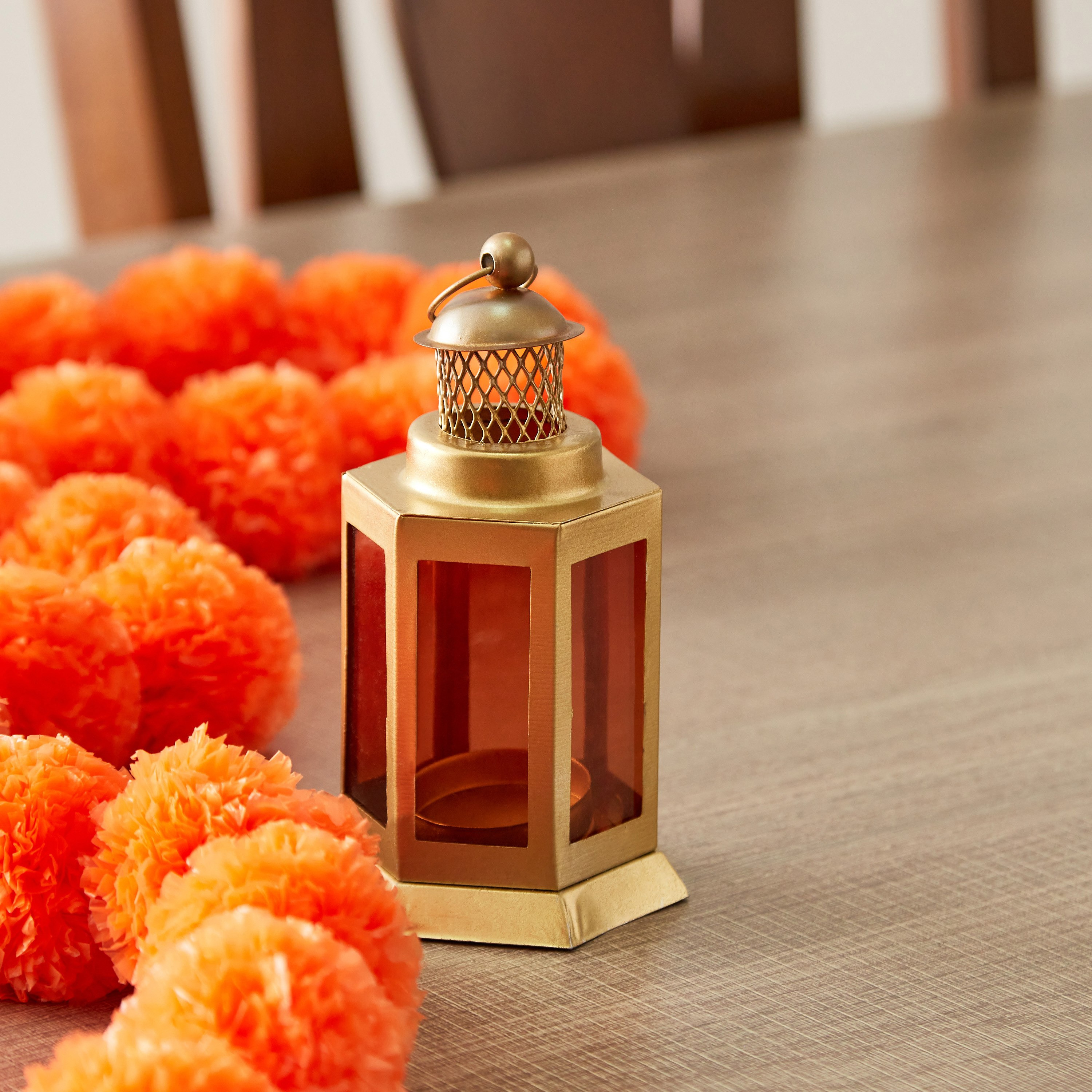 فانوس معدني من كومود - 13x13x14 سم-hbxdecorandfurnishings-homeaccessories-lanterns-image-2