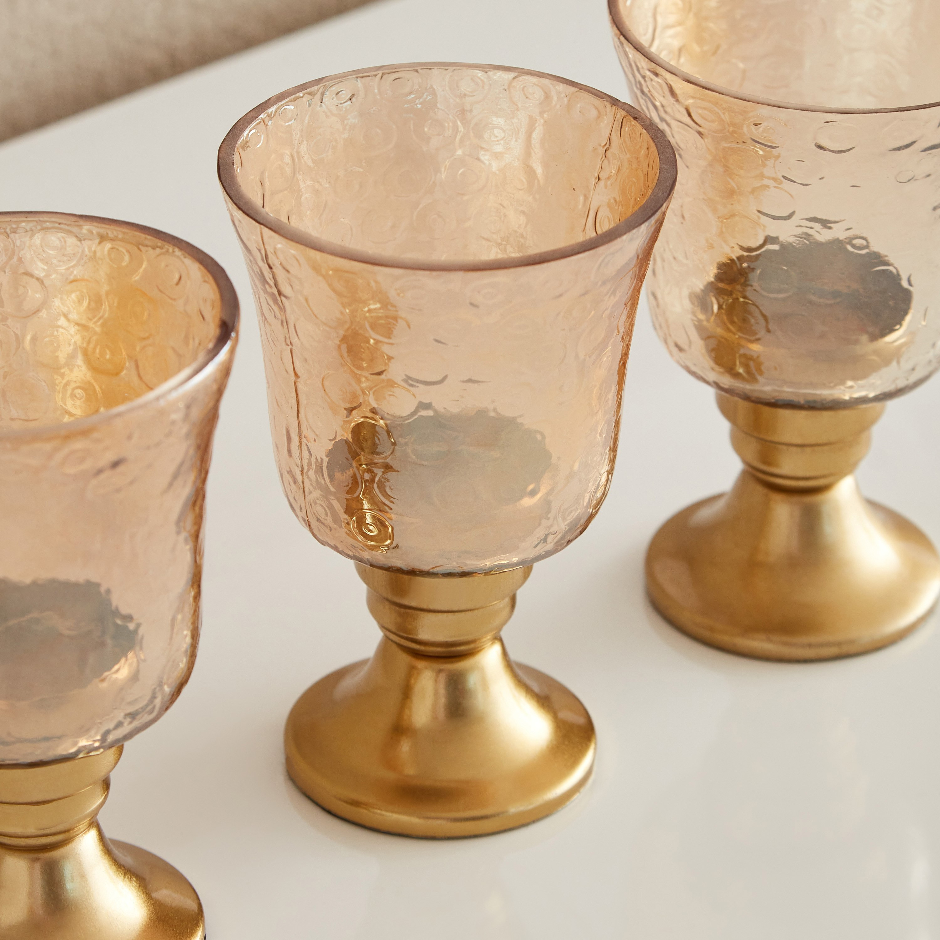 طقم حامل شموع بيديستال معدني 3 قطع من كومود - 8x8x12 سم-hbxlivingroom-decorandaccessories-candleholders-image-3