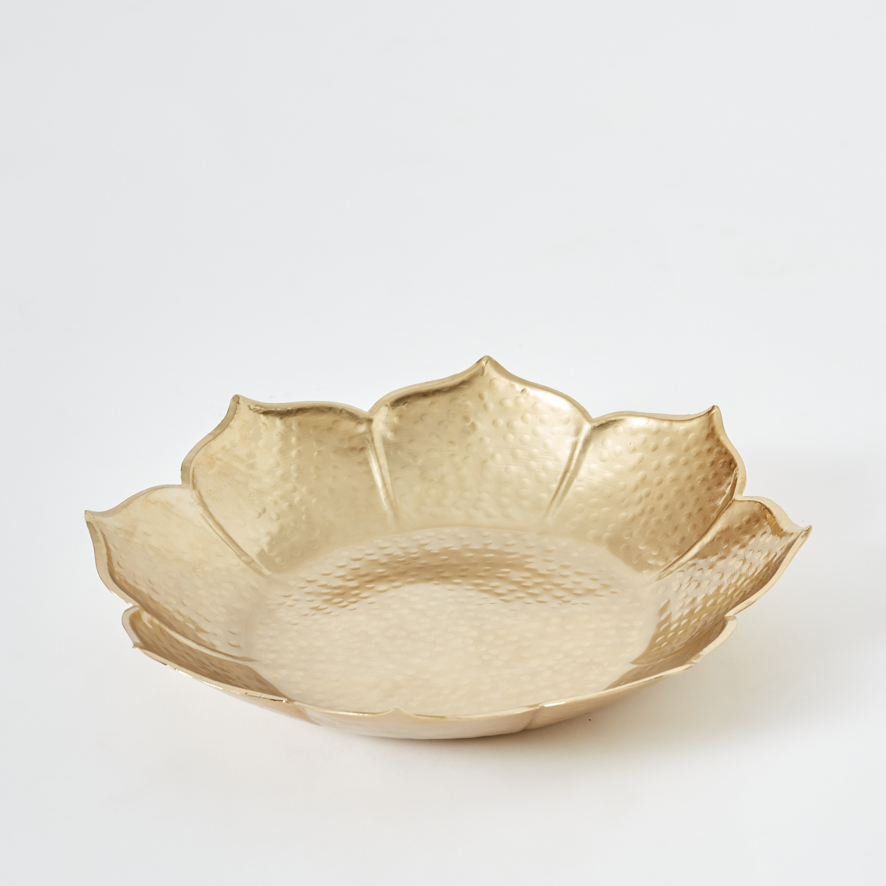 وعاء معدني بتصميم زهرة اللوتس من كومود - 29x29x7 سم-hbxdecorandfurnishings-homeaccessories-bowls-image-7