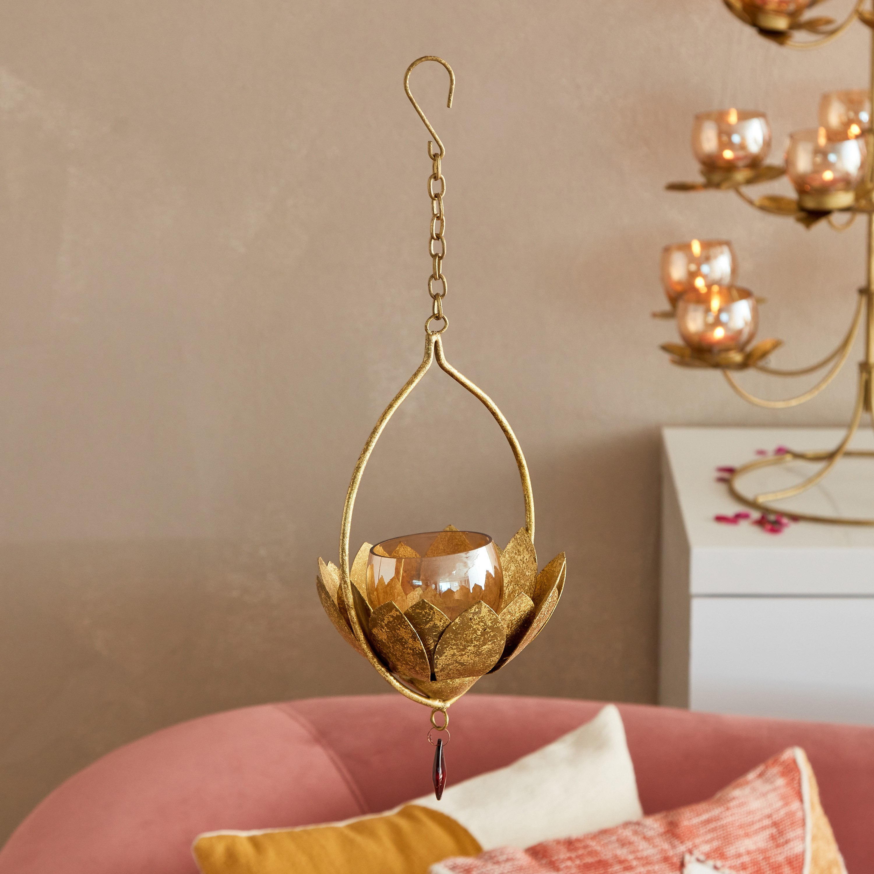 حامل شموع صغيرة معلّق معدني بتصميم زهرة اللوتس من كومود - 16x16x40 سم-hbxlivingroom-decorandaccessories-candleholders-image-2