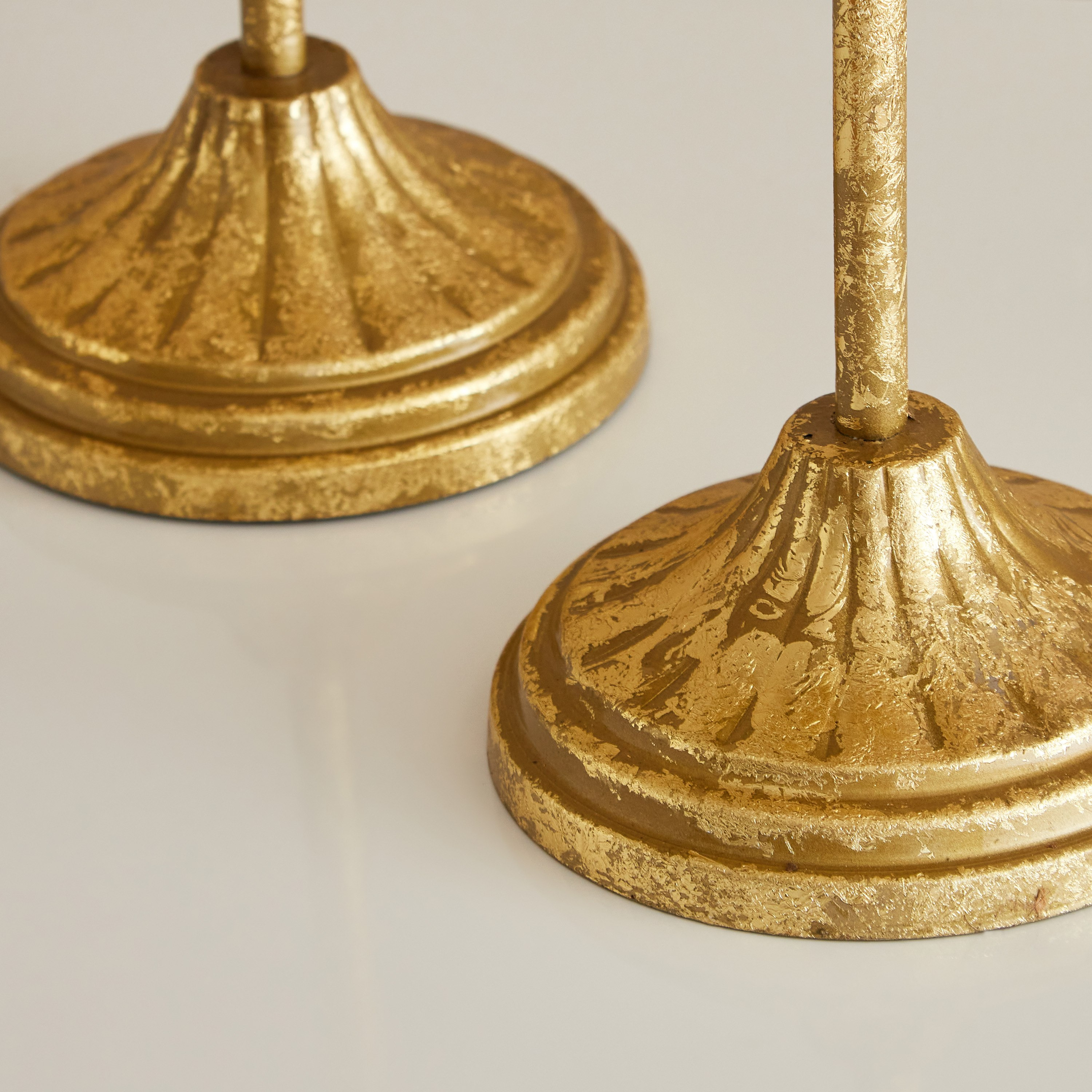 طقم حامل شموع صغيرة بيديستال معدني بتصميم زهرة اللوتس قطعتين من كومود-hbxlivingroom-decorandaccessories-candleholders-image-4