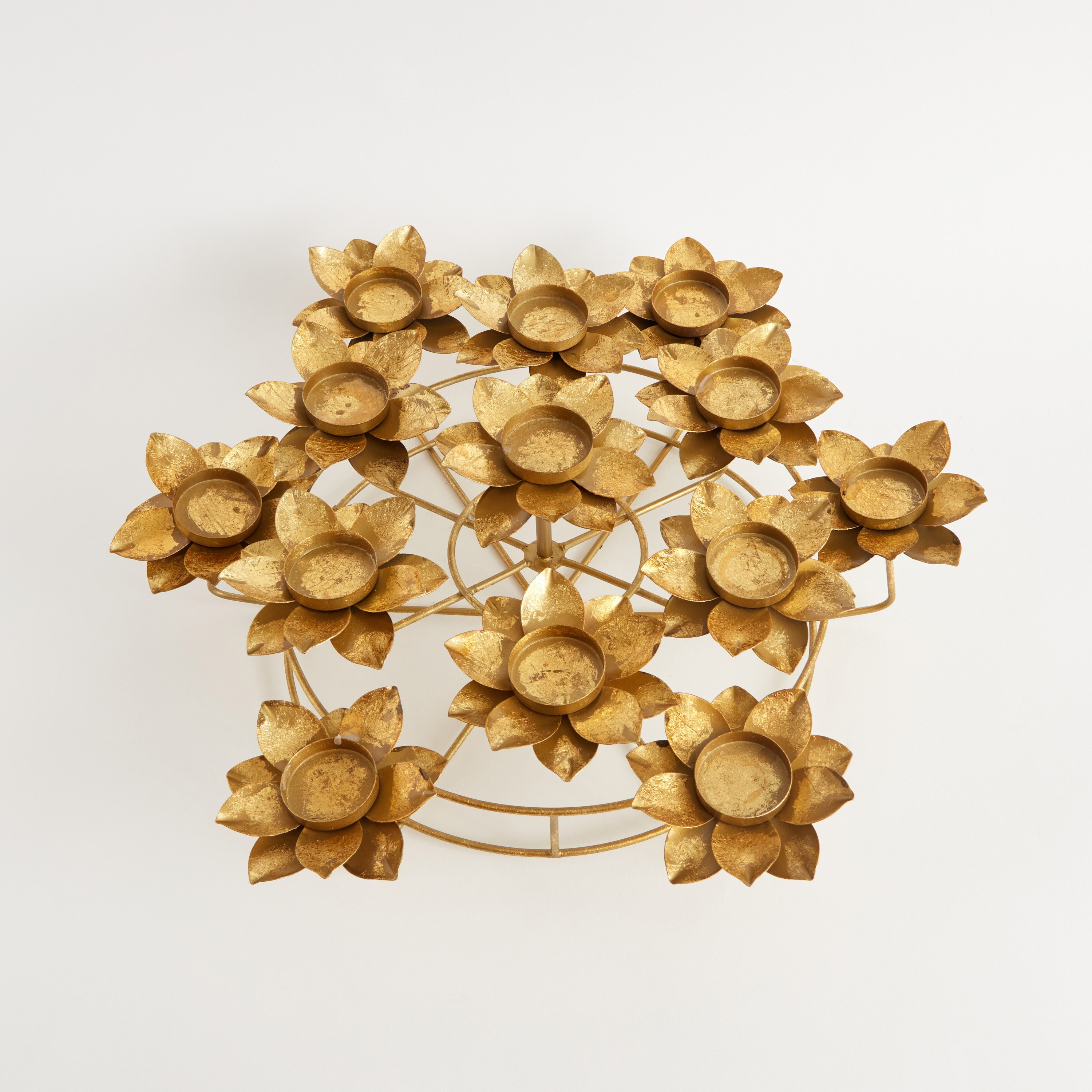 حامل شموع صغيرة معدن متعدد الطوابق بتصميم زهرة اللوتس من كومود - 55x55x21 سم-hbxlivingroom-decorandaccessories-candleholders-image-7