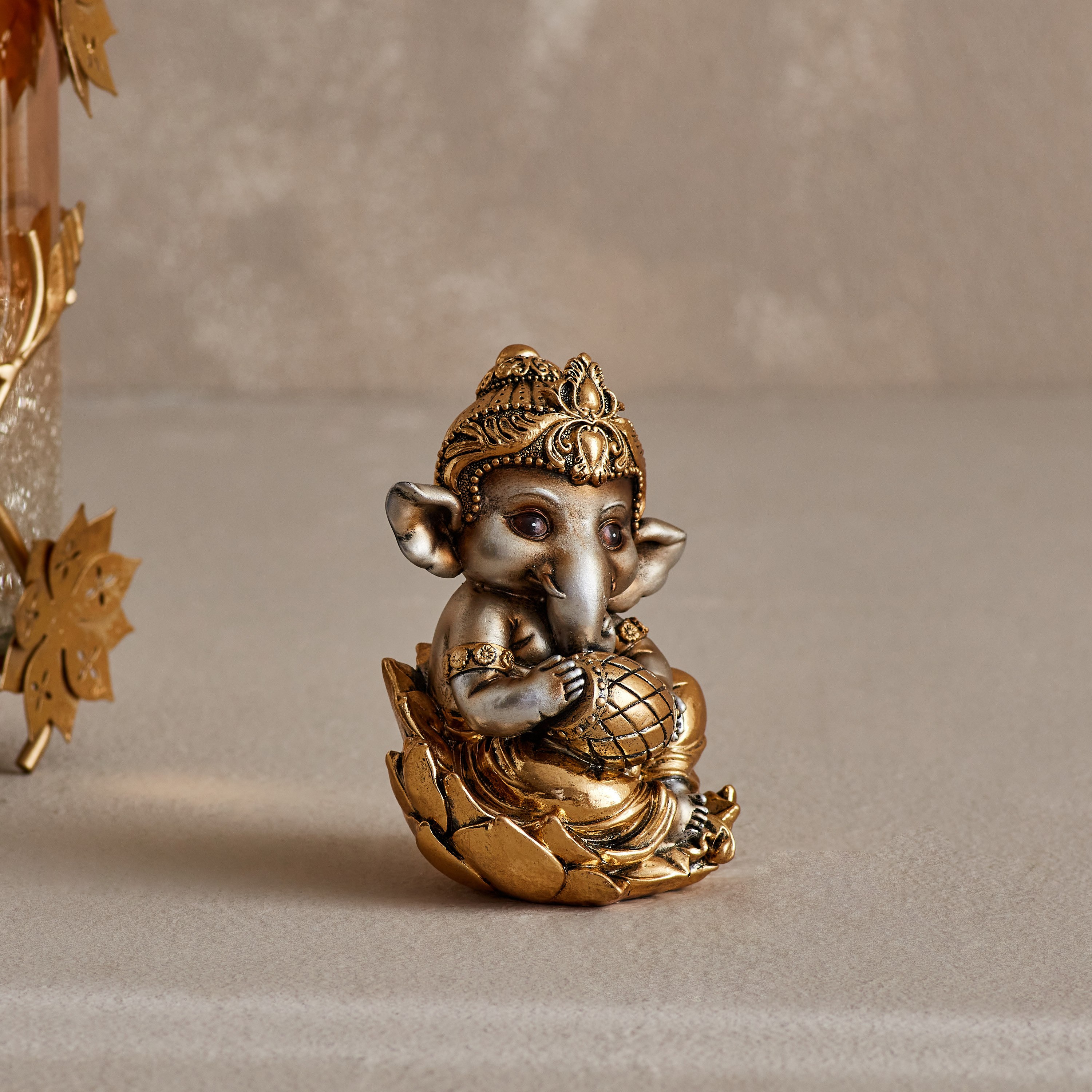 تمثال ديكور من ديفاين - 8.5x8x12 سم-hbxhomeware-homedecor-figurinesandornaments-image-2