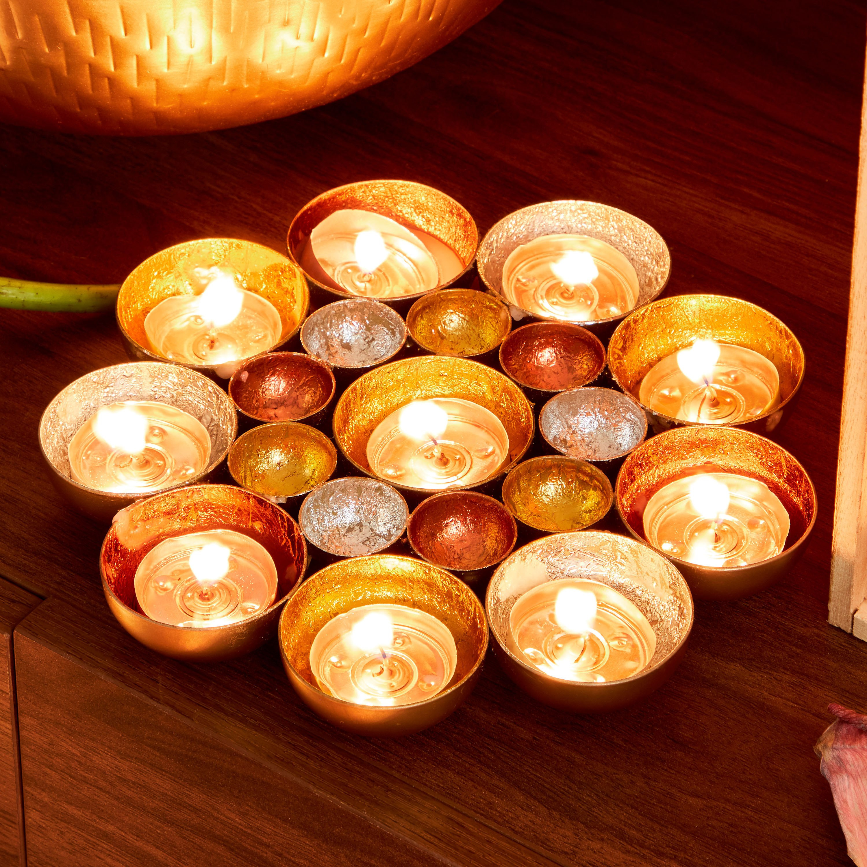 حامل شموع صغيرة معدن من زوها - 20x20x3 سم-hbxlivingroom-decorandaccessories-candleholders-image-1