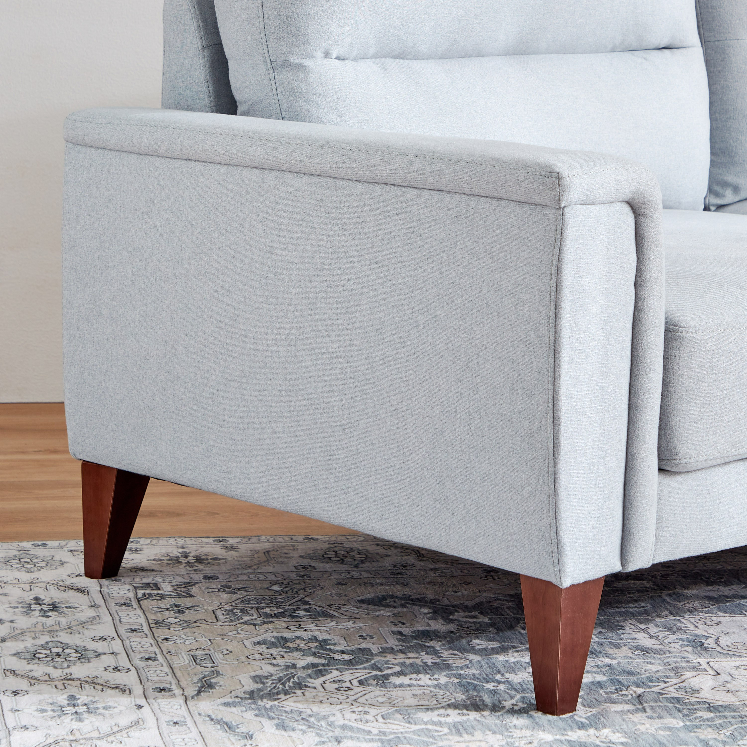 كنبة 3 مقاعد مع وسادتين من ليما-hbxlivingroom-sofasandarmchairs-sofas-image-5