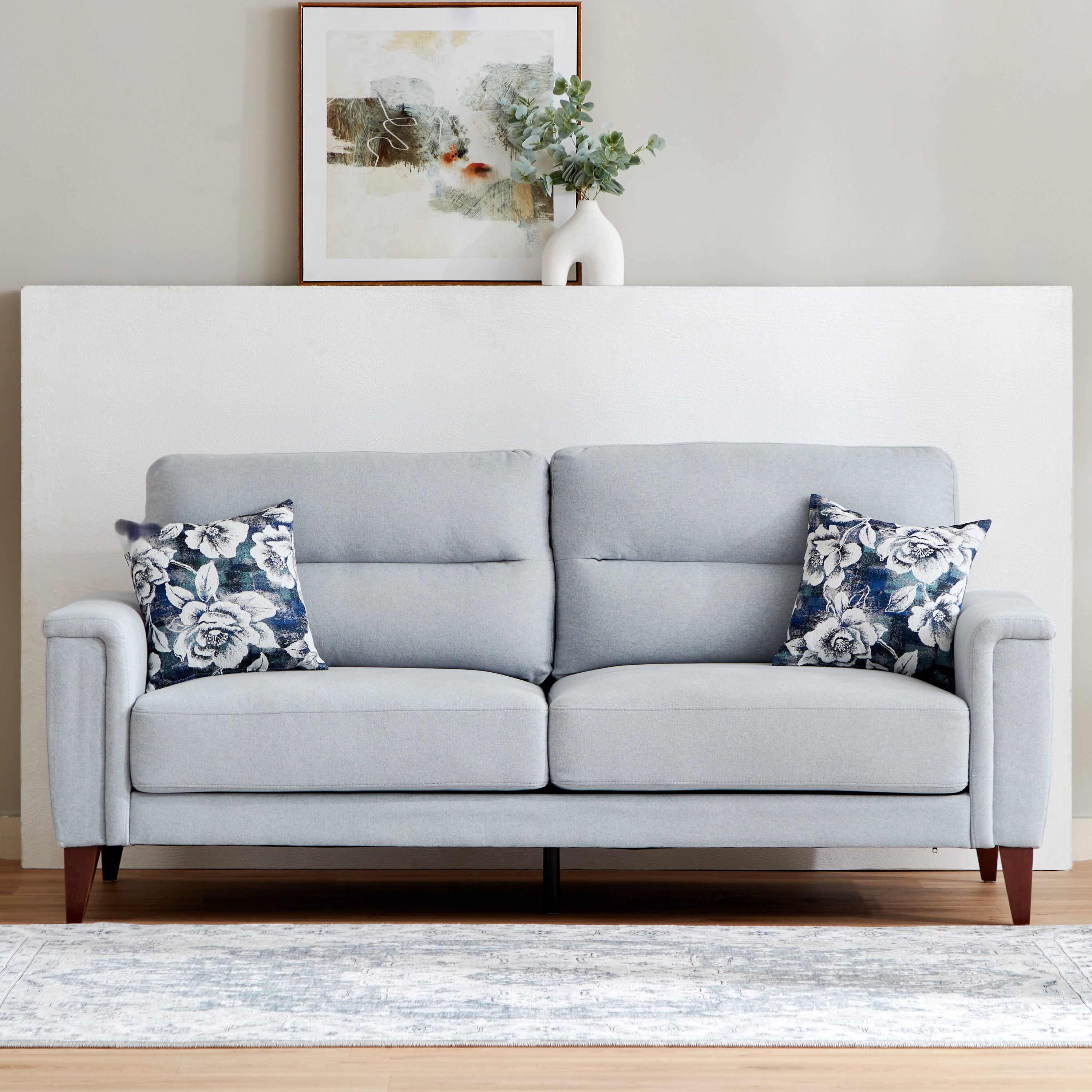 كنبة 3 مقاعد مع وسادتين من ليما-hbxlivingroom-sofasandarmchairs-sofas-image-9