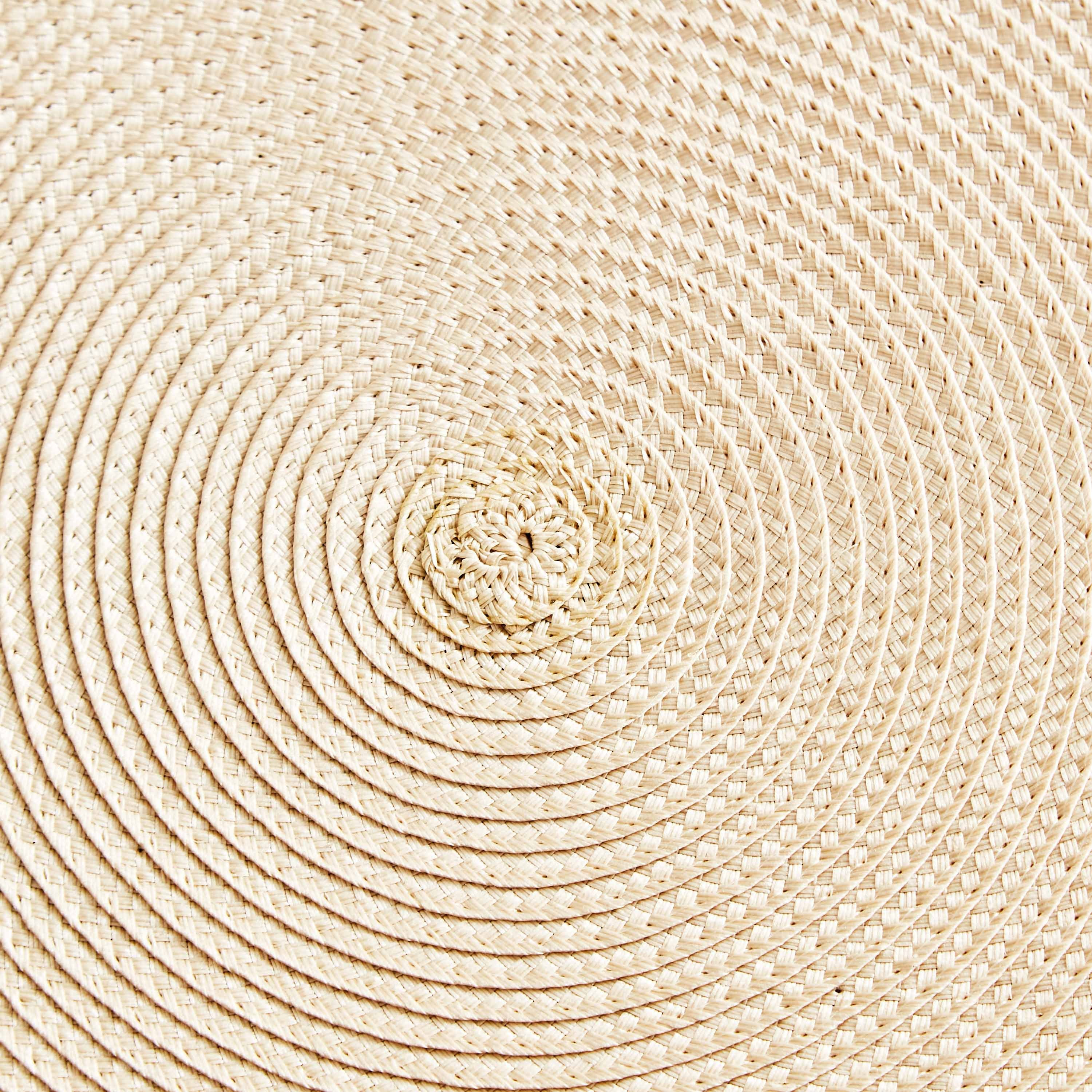 Cedric Polypropylene Round Placemat  - 38 cm-hbxdecorandfurnishings-homefurnishings-tablelinens-image-2