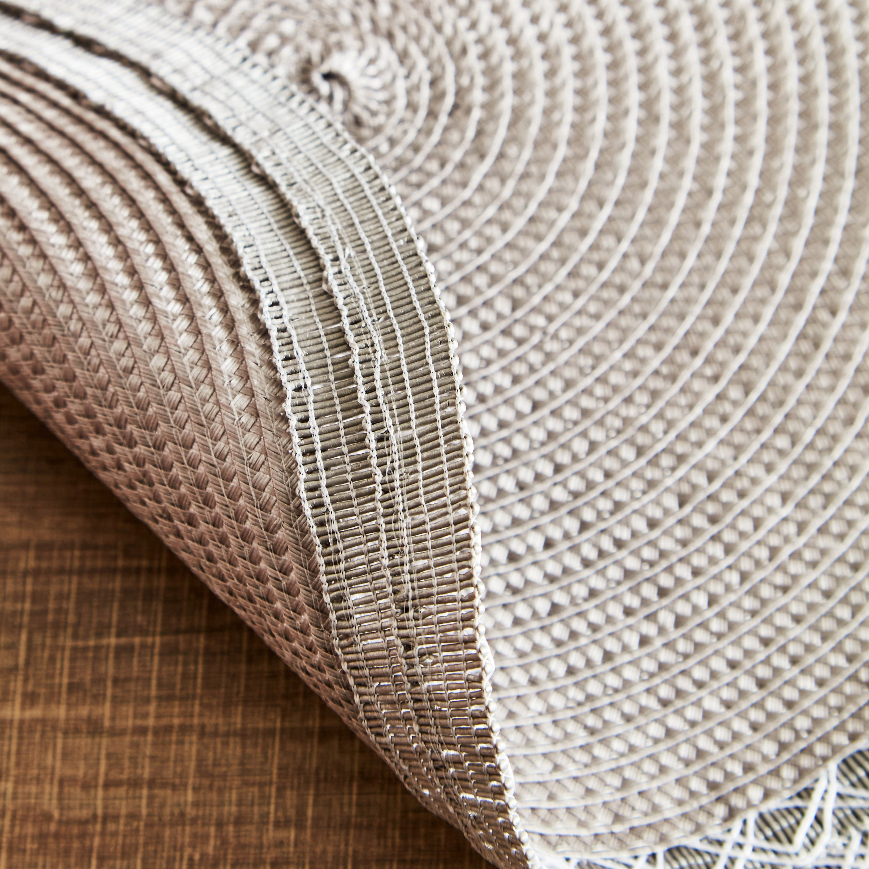 لبادة صحون مستديرة من سيدريك - 38 سم-hbxdecorandfurnishings-homefurnishings-tablelinens-image-4
