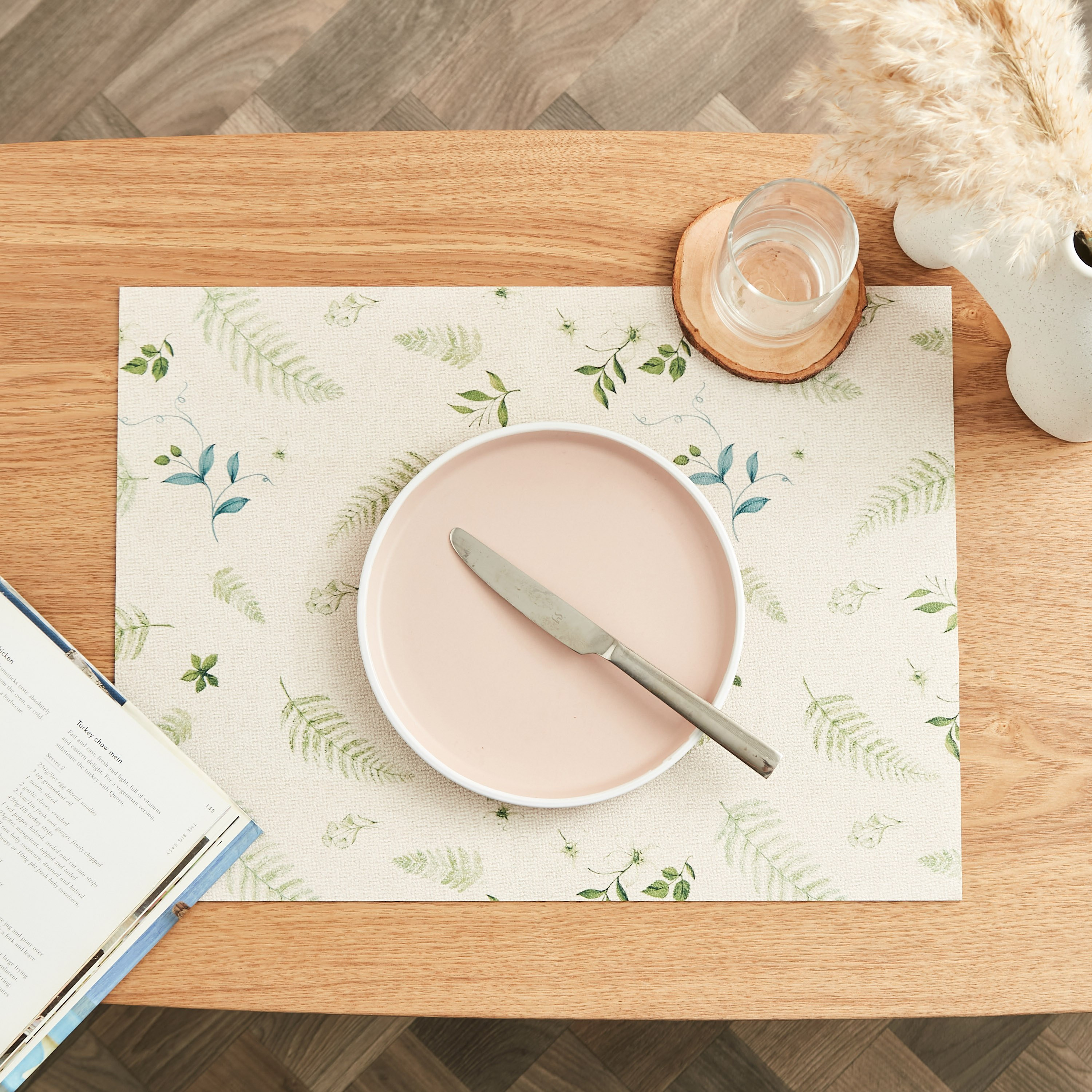 لبادة صحون بطبعات من أفريل - 33x45 سم-hbxdecorandfurnishings-homefurnishings-tablelinens-image-4