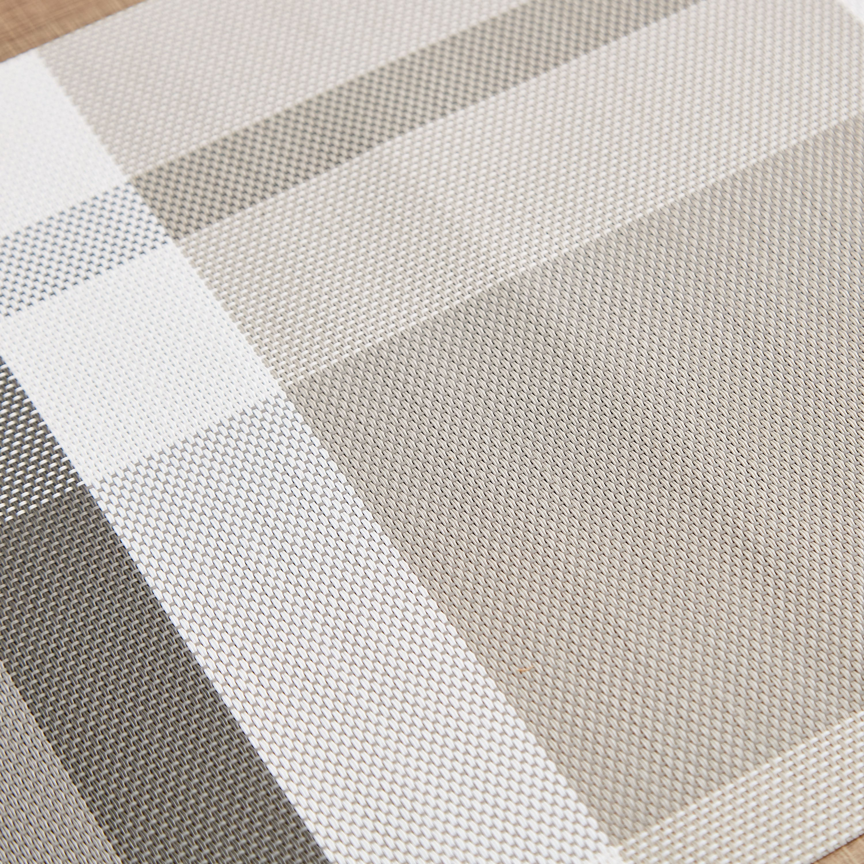 Aizel Placemat - 30x45 cm-hbxdecorandfurnishings-homefurnishings-tablelinens-image-3
