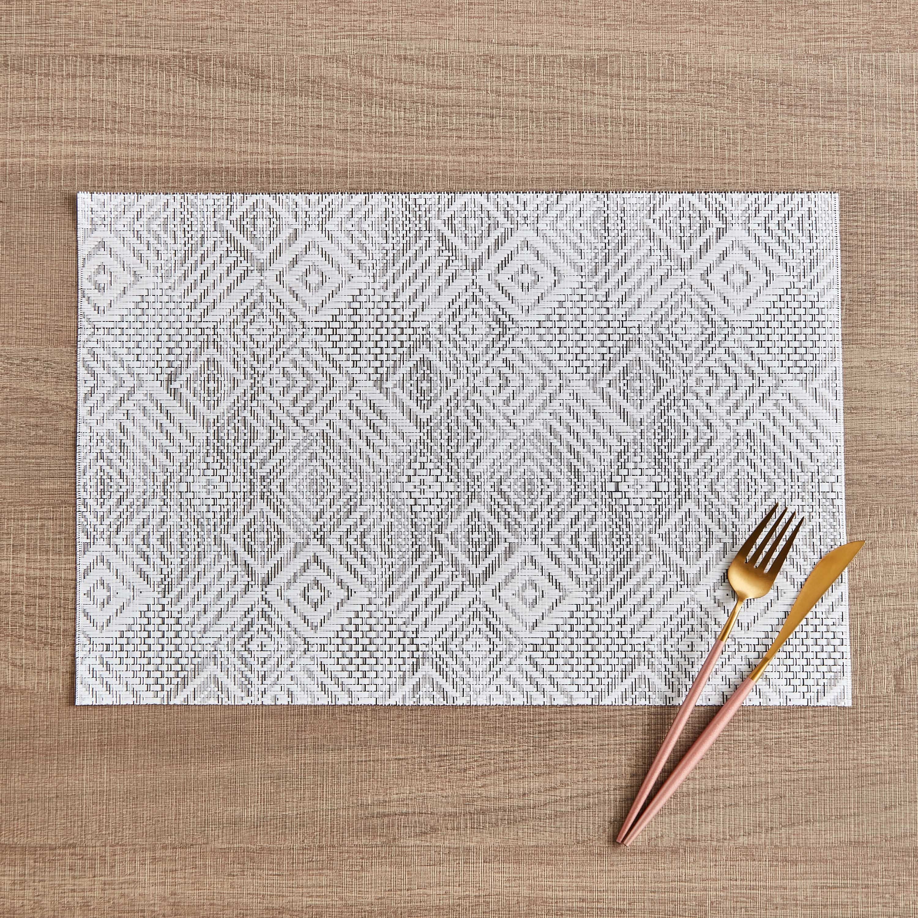 لبادة صحون شيفرون من أوزياس - 30x45 سم-hbxdecorandfurnishings-homefurnishings-tablelinens-image-1