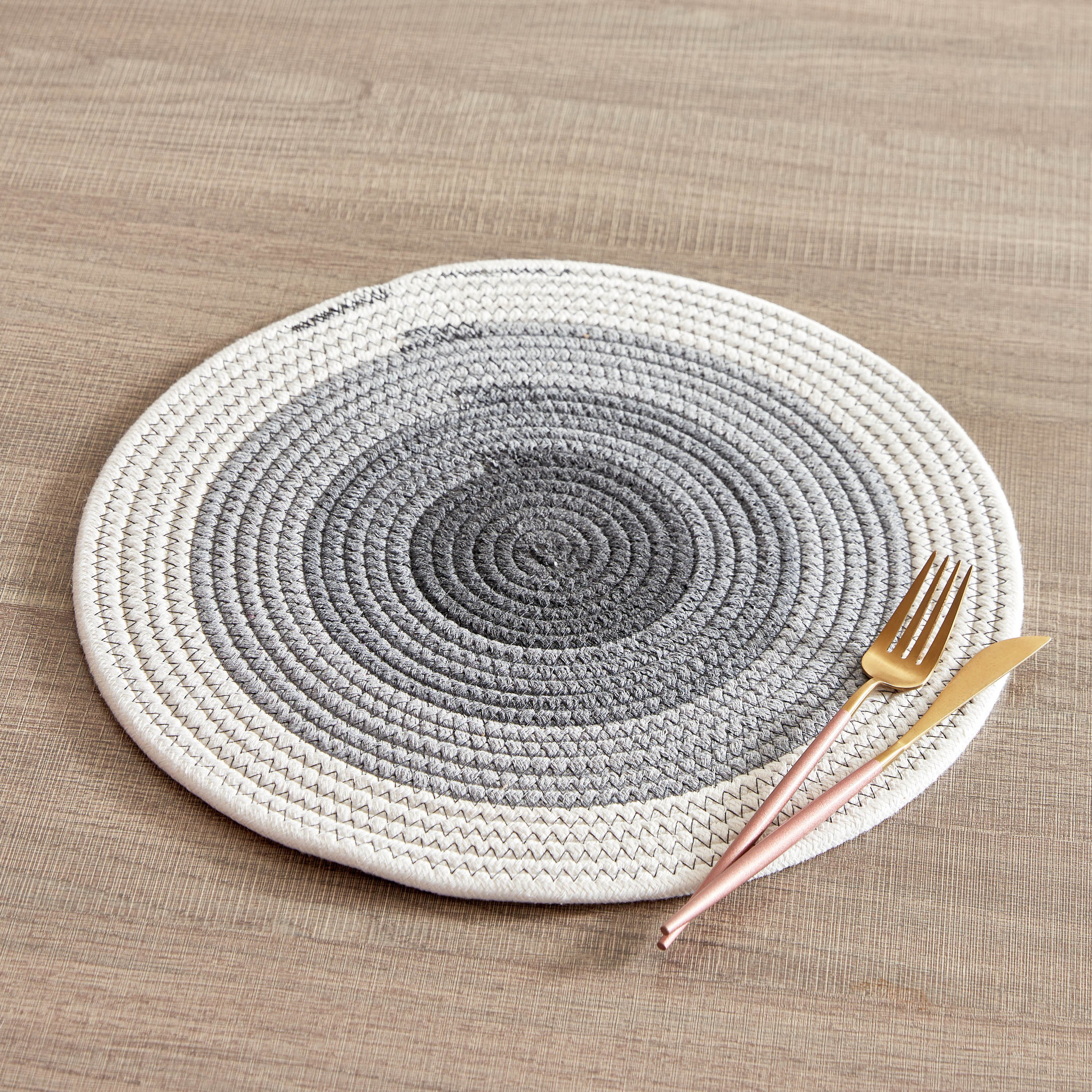 لبادة صحون مستديرة قطن من أورورا - 38 سم-hbxdecorandfurnishings-homefurnishings-tablelinens-image-1