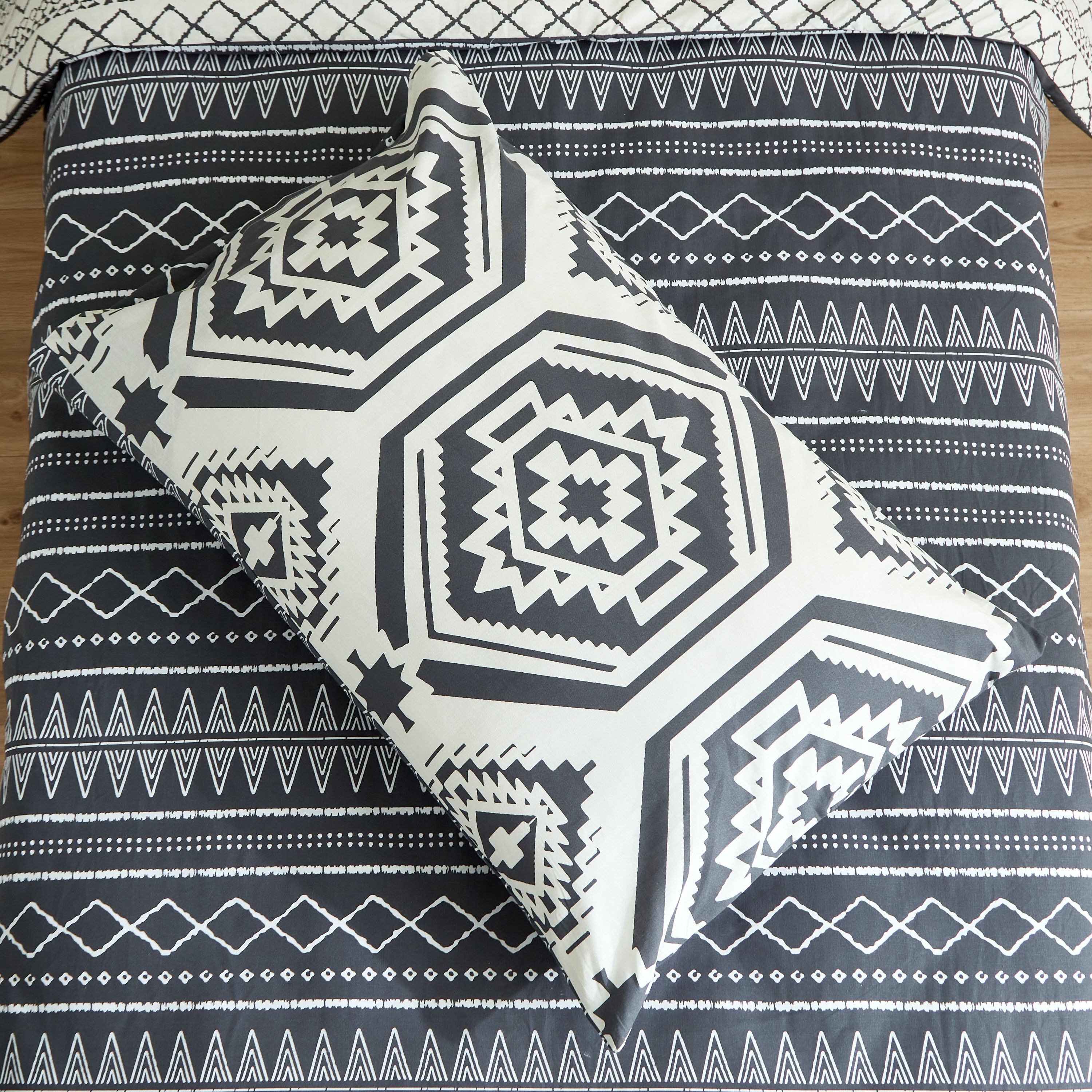 طقم غطاء لحاف قطن فردي يستخدم على الوجهين 3 قطع من زايلا - 135x220 سم-hbxhomeware-hbxdecorandfurnishings-image-7