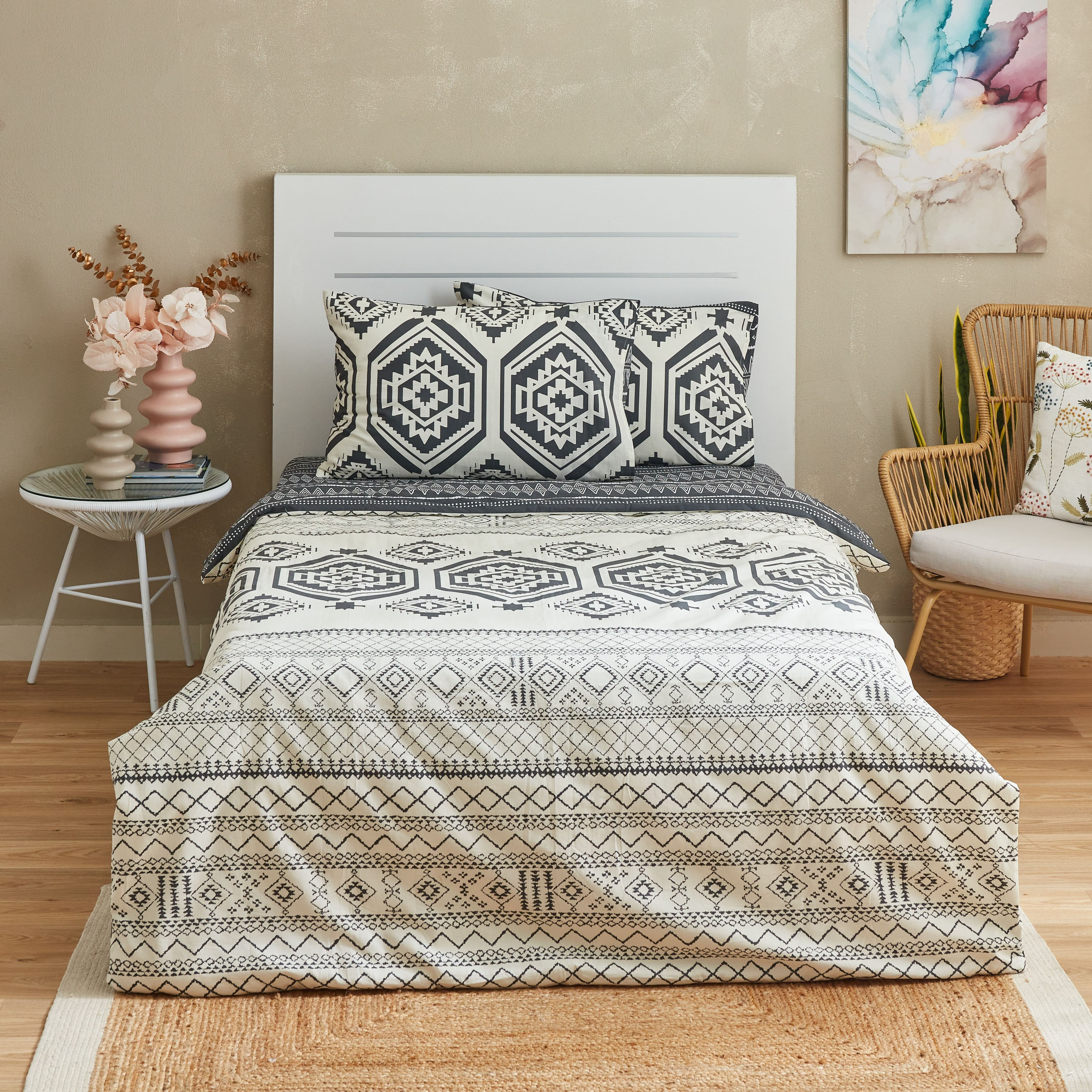 طقم غطاء لحاف مزدوج قطن يستخدم على الوجهين بطبعات 4 قطع من زايلا - 160x220 سم-hbxhomeware-hbxdecorandfurnishings-image-3