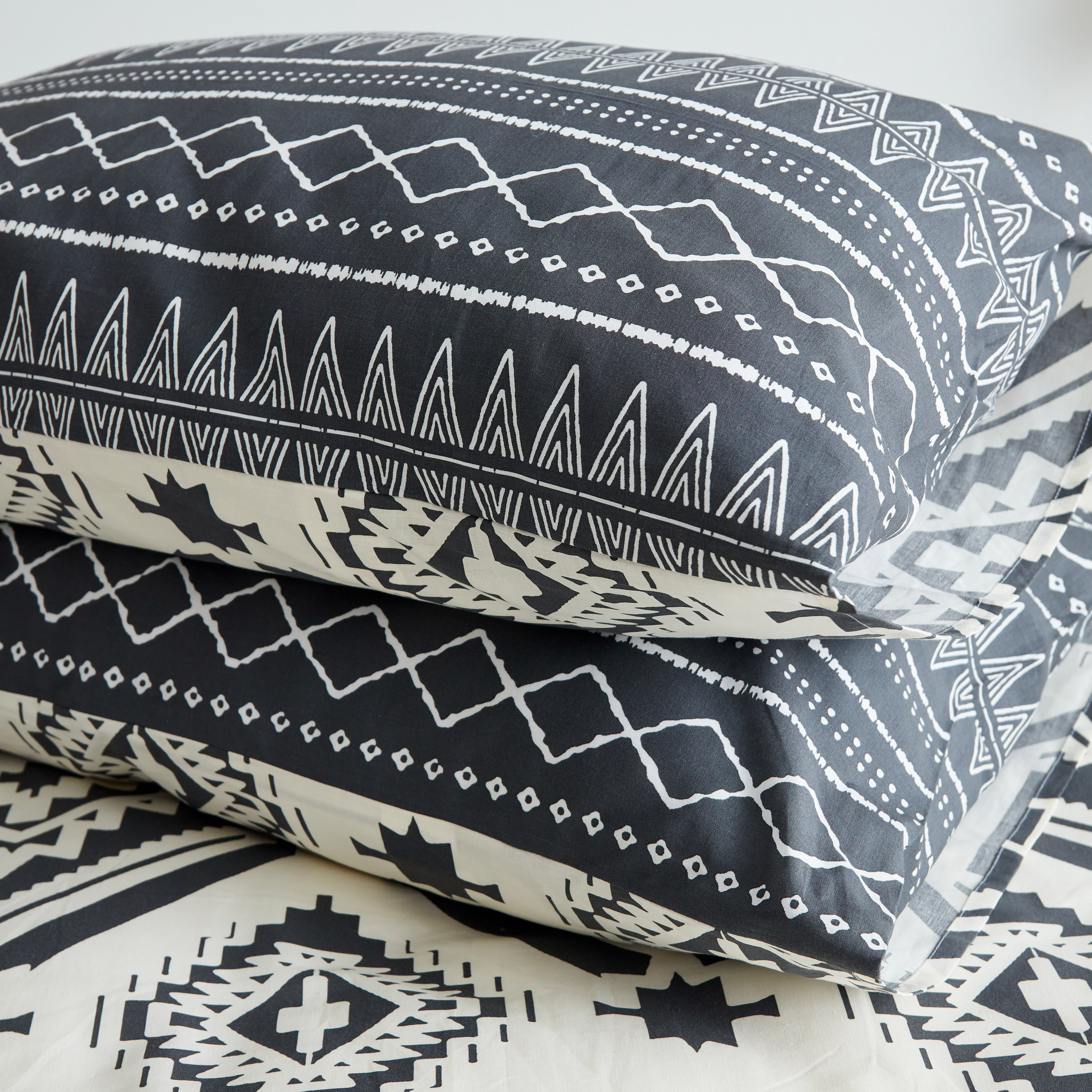 طقم غطاء وسادة أكسفورد قطن بطبعات قطعتين من زايلا - 50x75 سم-hbxhomeware-hbxbedroom-image-5