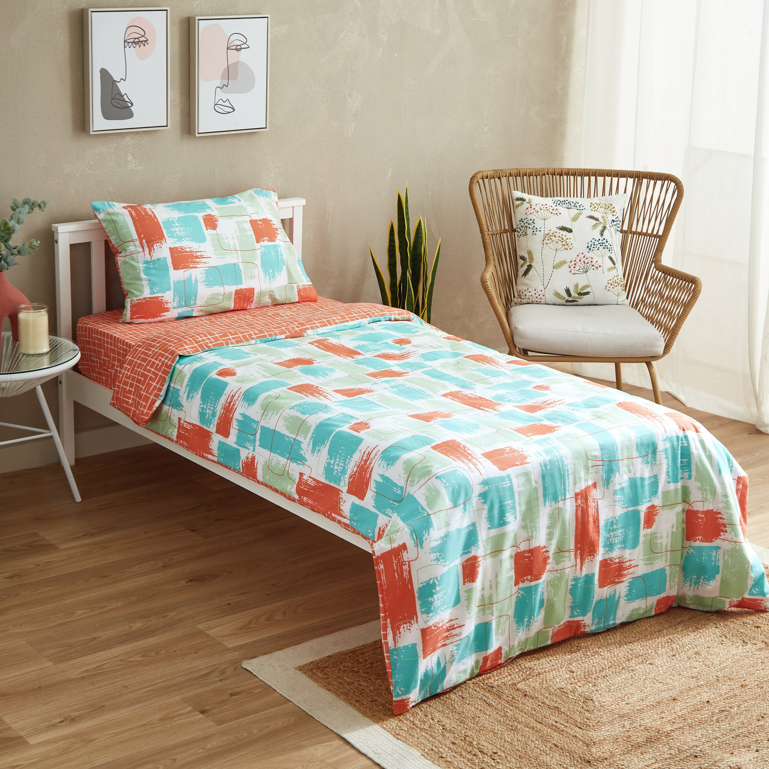 طقم غطاء لحاف فردي قطن يستخدم على الوجهين بطبعات تجريدية 3 قطع من زايلا - 135x220 سم-hbxhomeware-hbxdecorandfurnishings-image-1