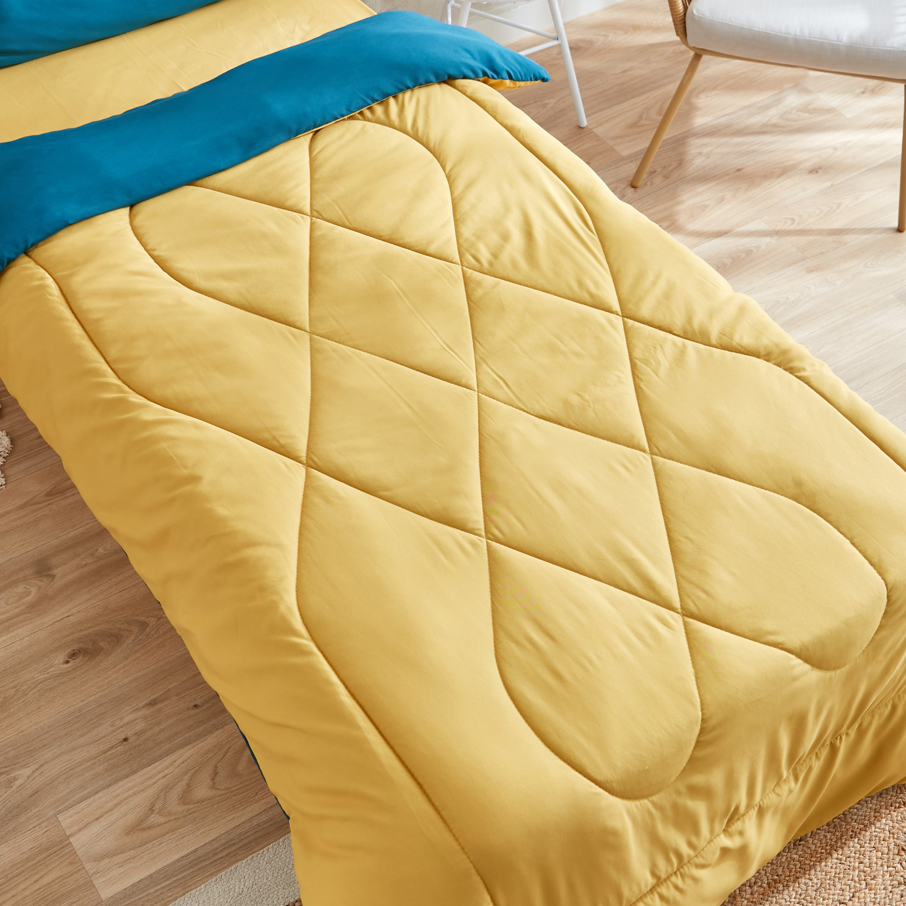 Derby 2-Piece Reversible Microfibre Single Comforter Set - 135x220 cm-hbxkidsandyouth-beddingandfurnishings-comfortersets-image-4