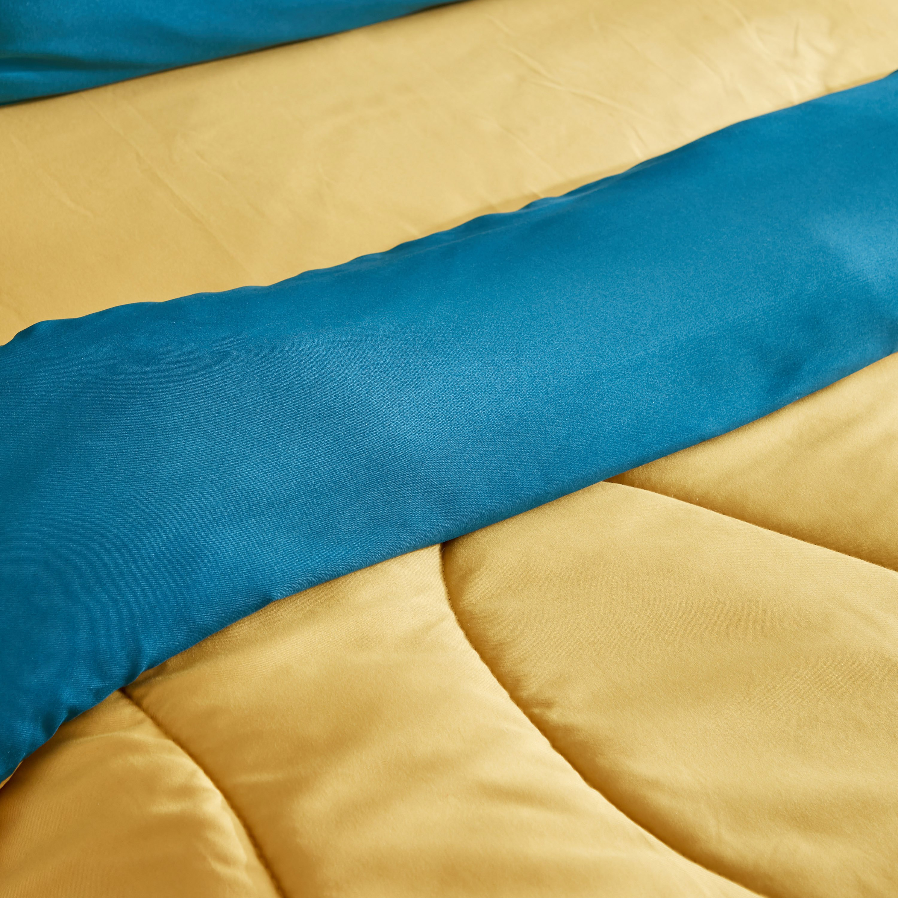 Derby 2-Piece Reversible Microfibre Single Comforter Set - 135x220 cm-hbxkidsandyouth-beddingandfurnishings-comfortersets-image-6