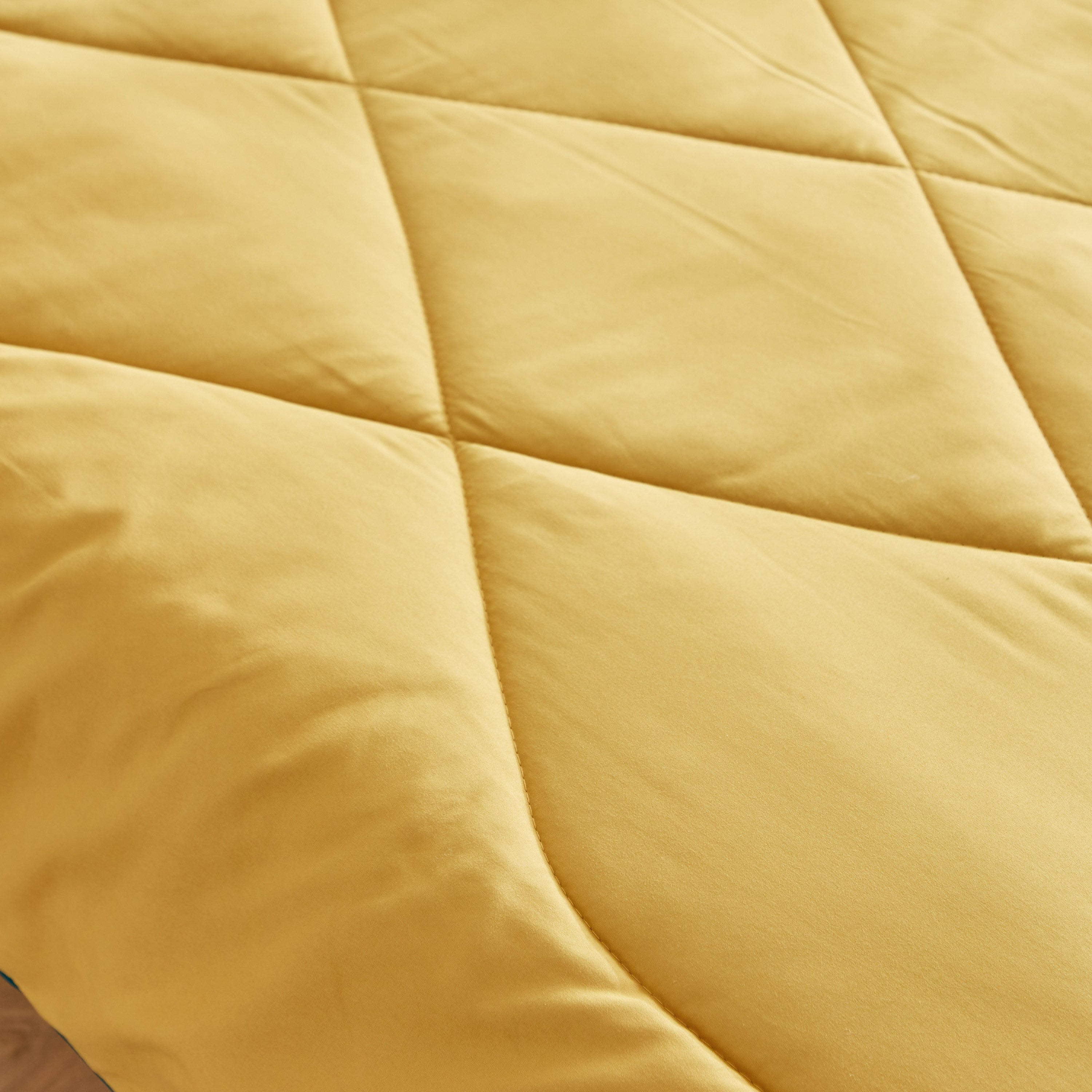 Derby 2-Piece Reversible Microfibre Single Comforter Set - 135x220 cm-hbxkidsandyouth-beddingandfurnishings-comfortersets-image-7