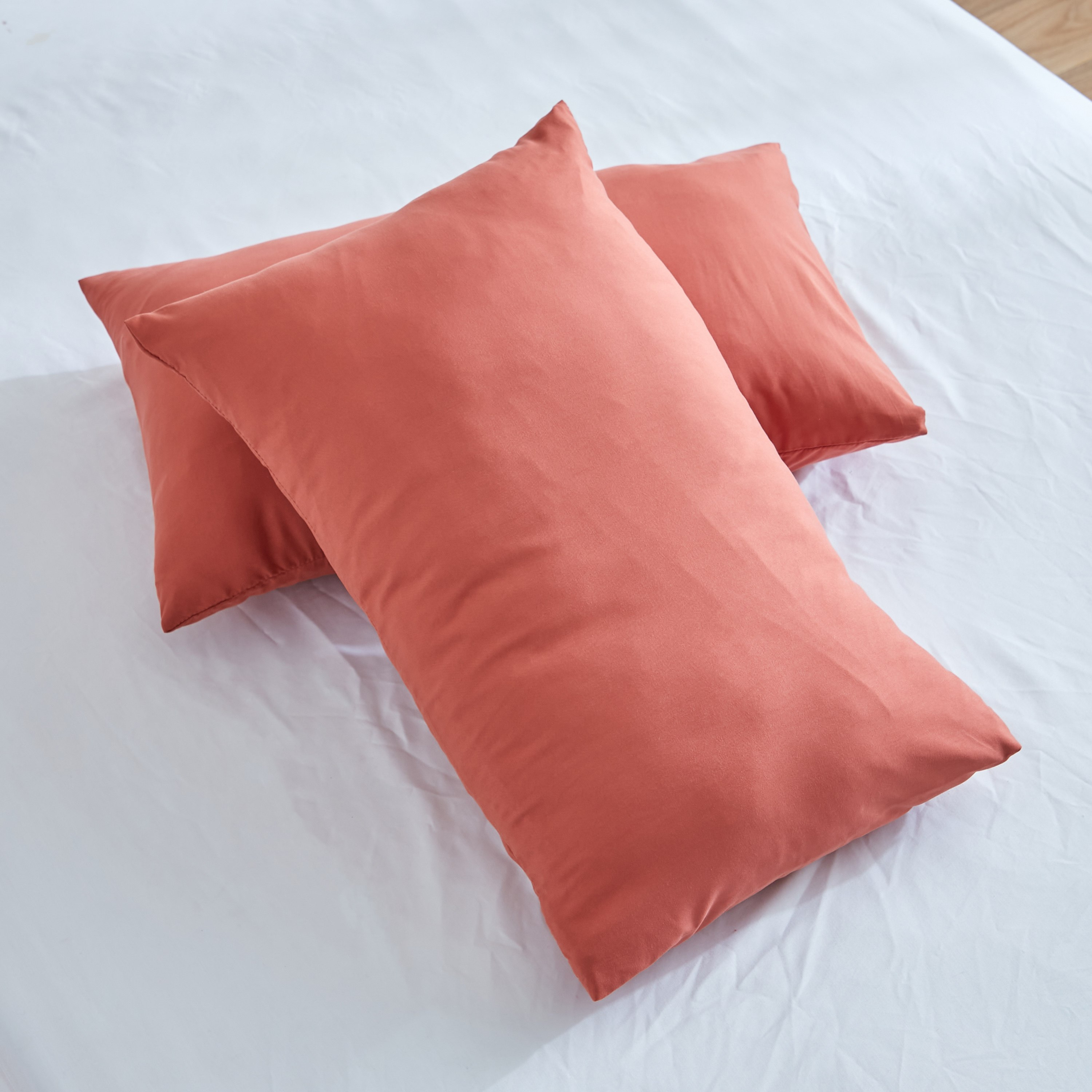 Derby 2-Piece Solid Microfibre Pillowcase Set - 45x70 cm-hbxhomeware-hbxbedroom-image-3