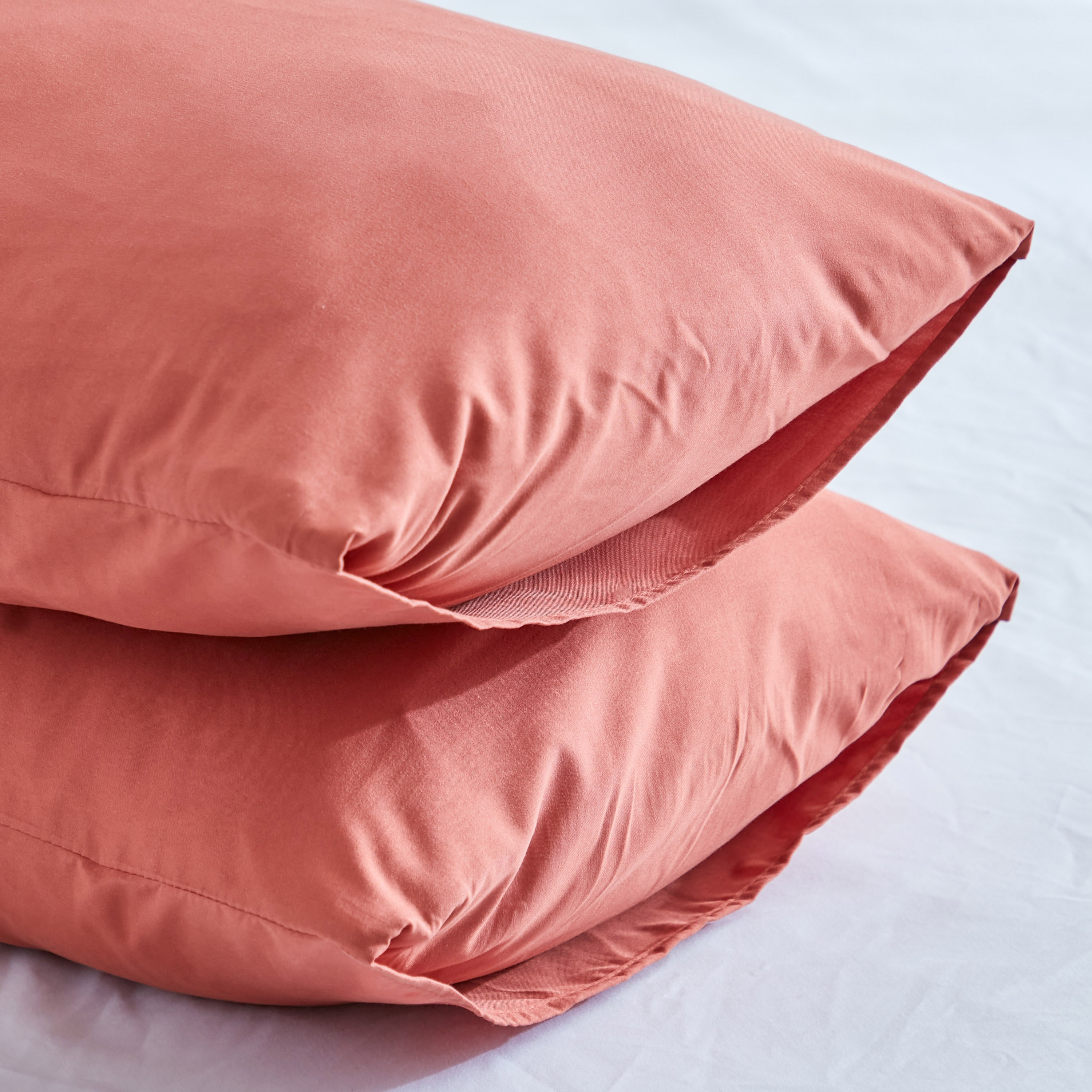 Derby 2-Piece Solid Microfibre Pillowcase Set - 45x70 cm-hbxhomeware-hbxbedroom-image-4