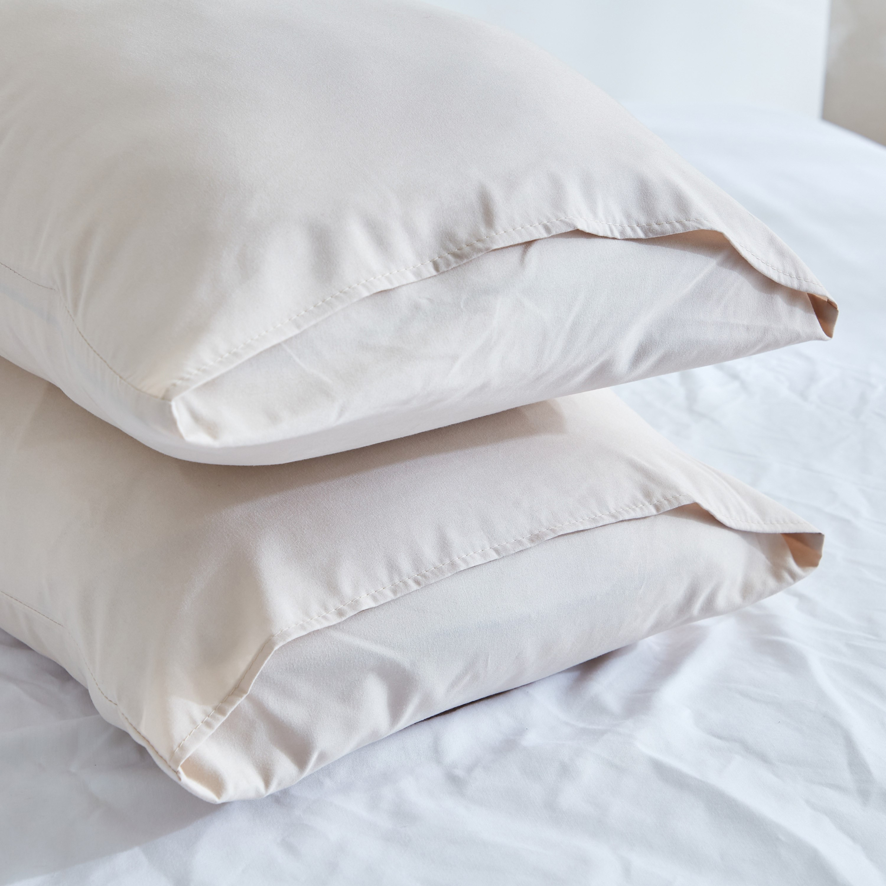 Derby 2-Piece Solid Microfibre Pillowcase Set - 45x70 cm-hbxhomeware-hbxbedroom-image-4