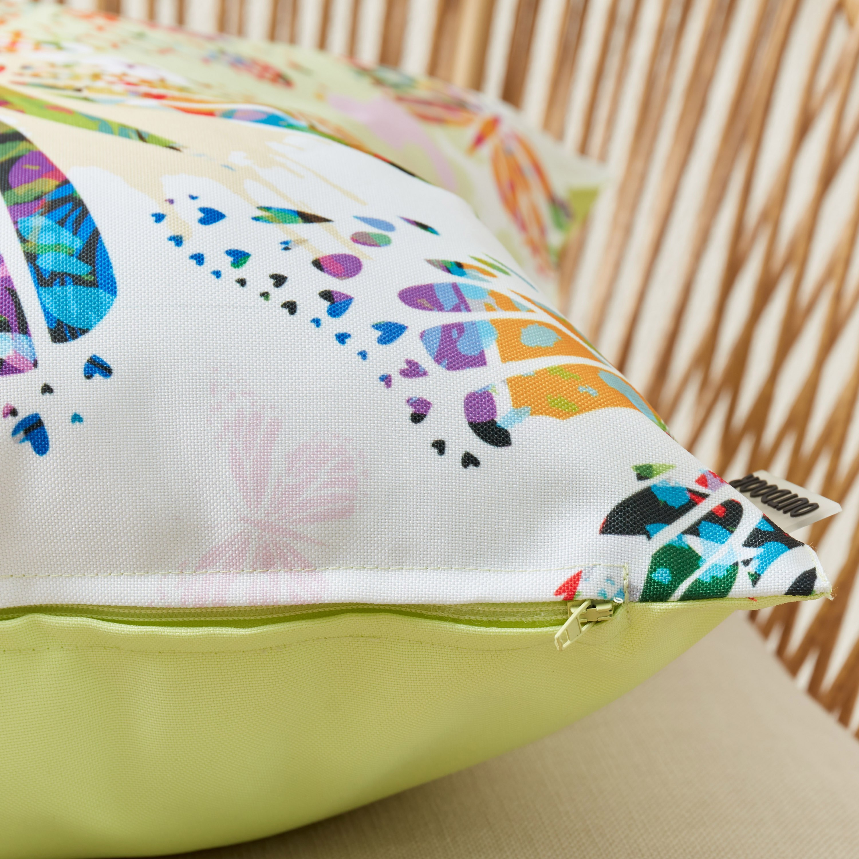 غطاء وسادة خارجي بطبعات فراشة - 45x45 سم-hbxhomeware-cushionsandcovers-cushioncovers-image-3