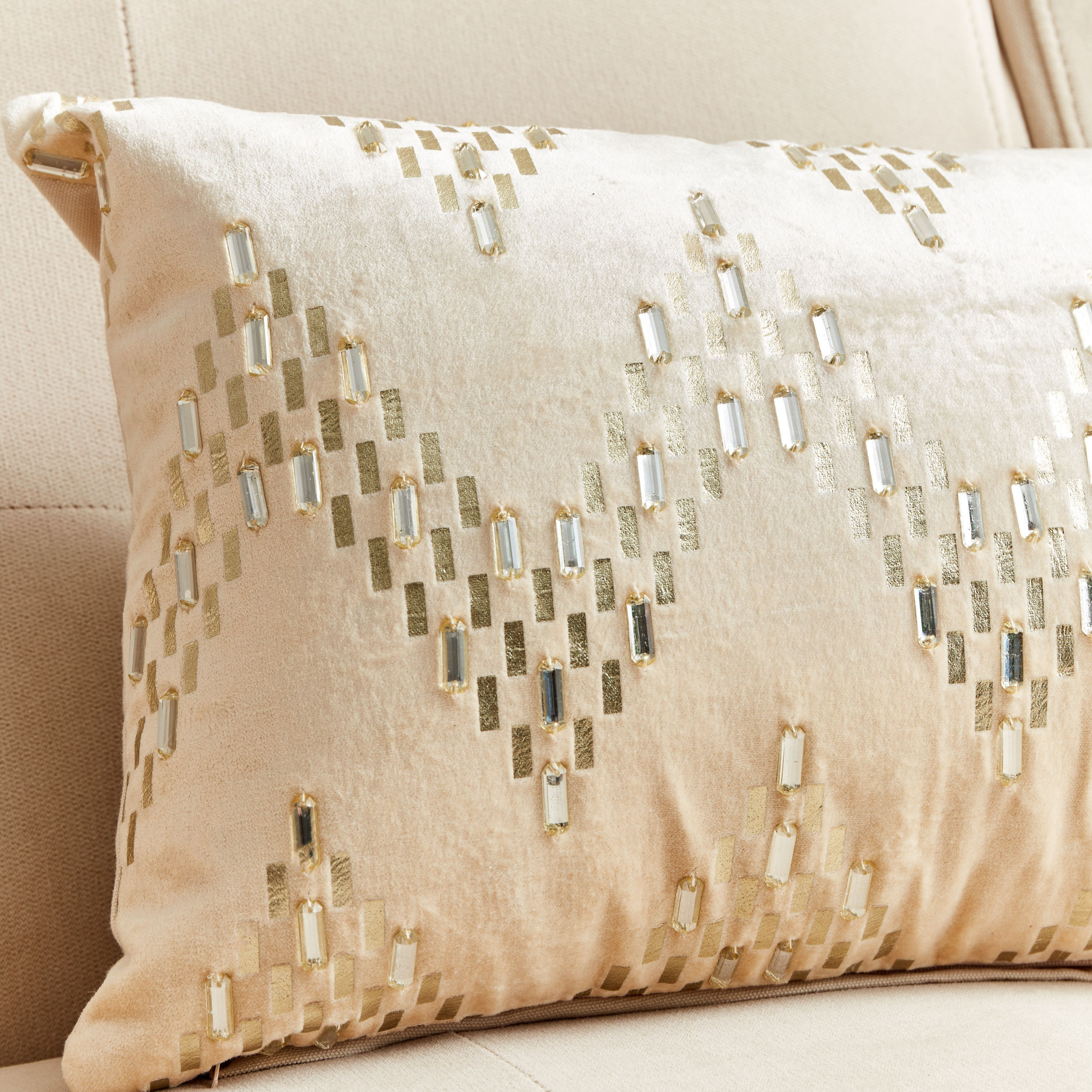 Petra Beaded Wave Velvet Filled Cushion - 30x50 cm-hbxlivingroom-furnishings-cushionsandcovers-filledcushions-image-2