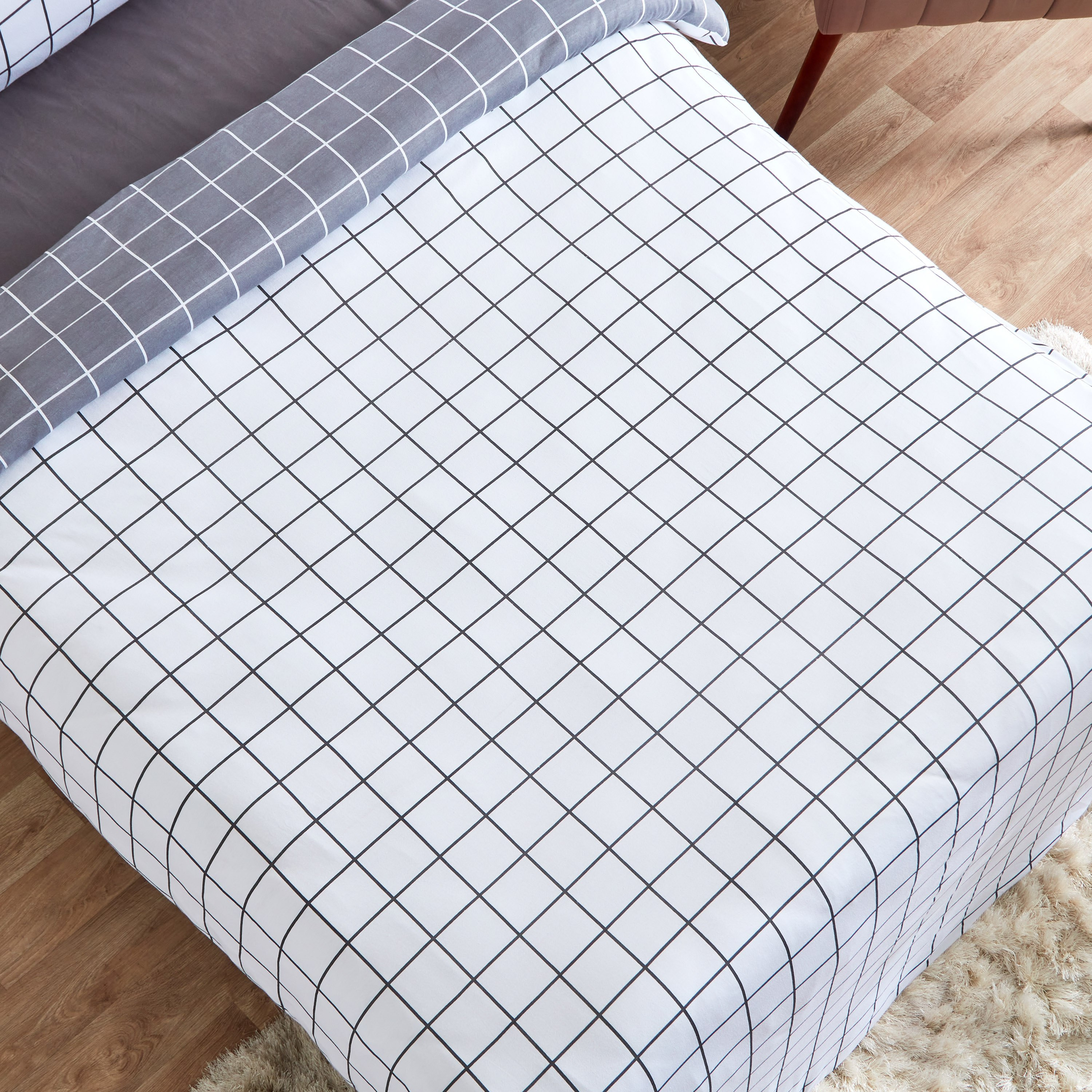 Supersoft Wide Checks Print 3-Piece Single Reversible Jersey Duvet Cover and Duvet Set - 135x220 cm-hbxhomeware-hbxdecorandfurnishings-image-4