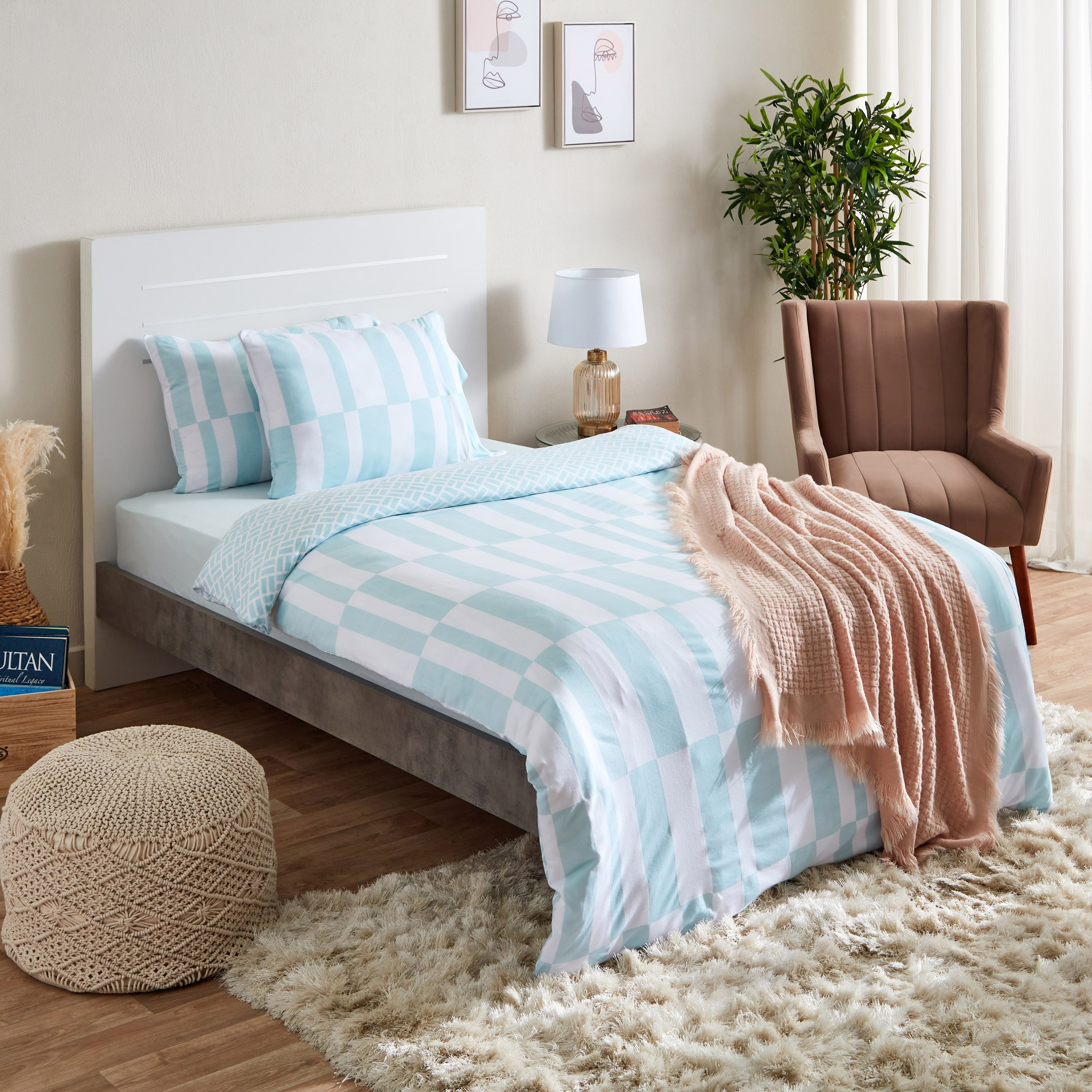 طقم غطاء لحاف مزدوج جيرسي يستخدم على الوجهين بطبعات 4 قطع من سوبر سوفت - 160x220 سم-hbxhomeware-hbxdecorandfurnishings-image-10
