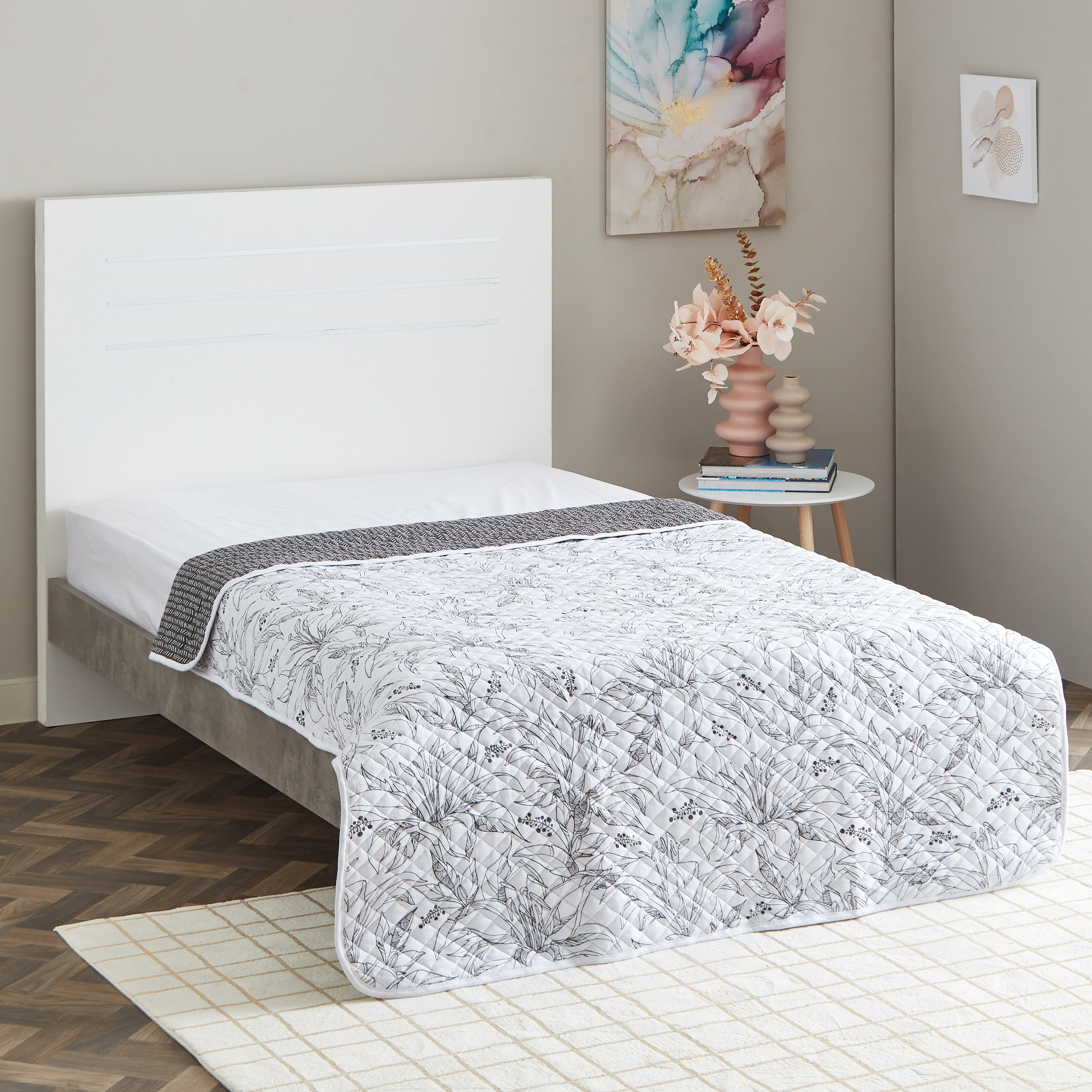 مفرش سرير جيرسي مزدوج بطبعات أزهار الليلي من سوبر سوفت - 150x200 سم-hbxdecorandfurnishings-bedding-bedspreadsandquilts-image-1
