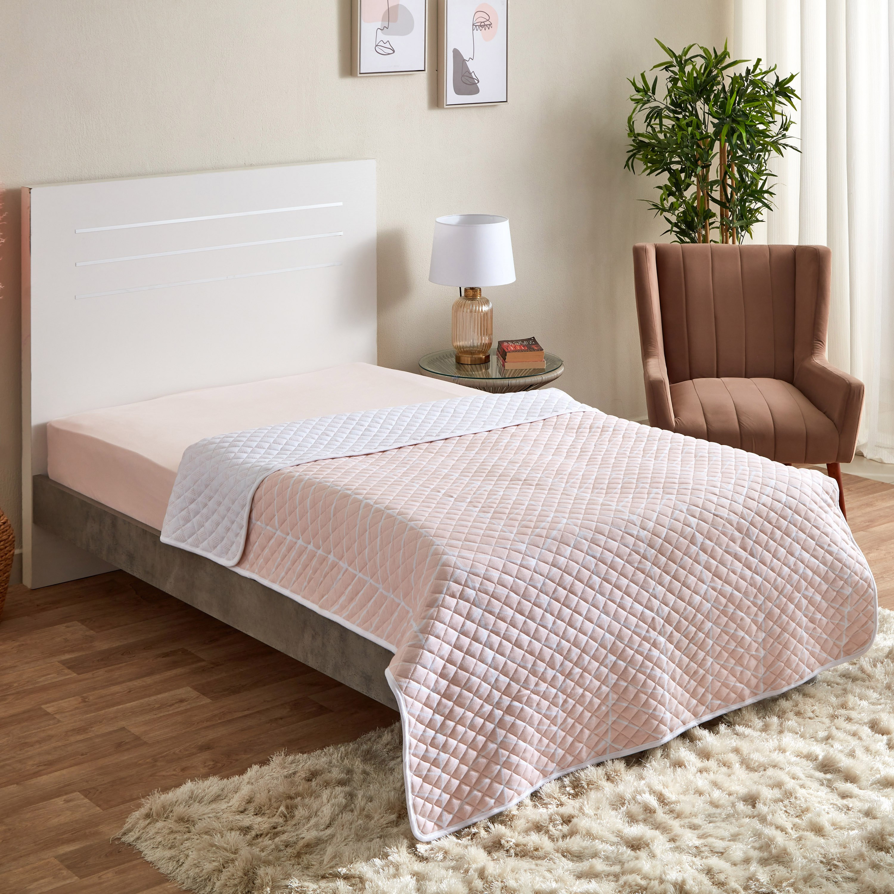 مفرش سرير جيرسي مزدوج فائق النعومة بطبعات شيفرون - 150×200 سم-hbxdecorandfurnishings-bedding-bedspreadsandquilts-image-1