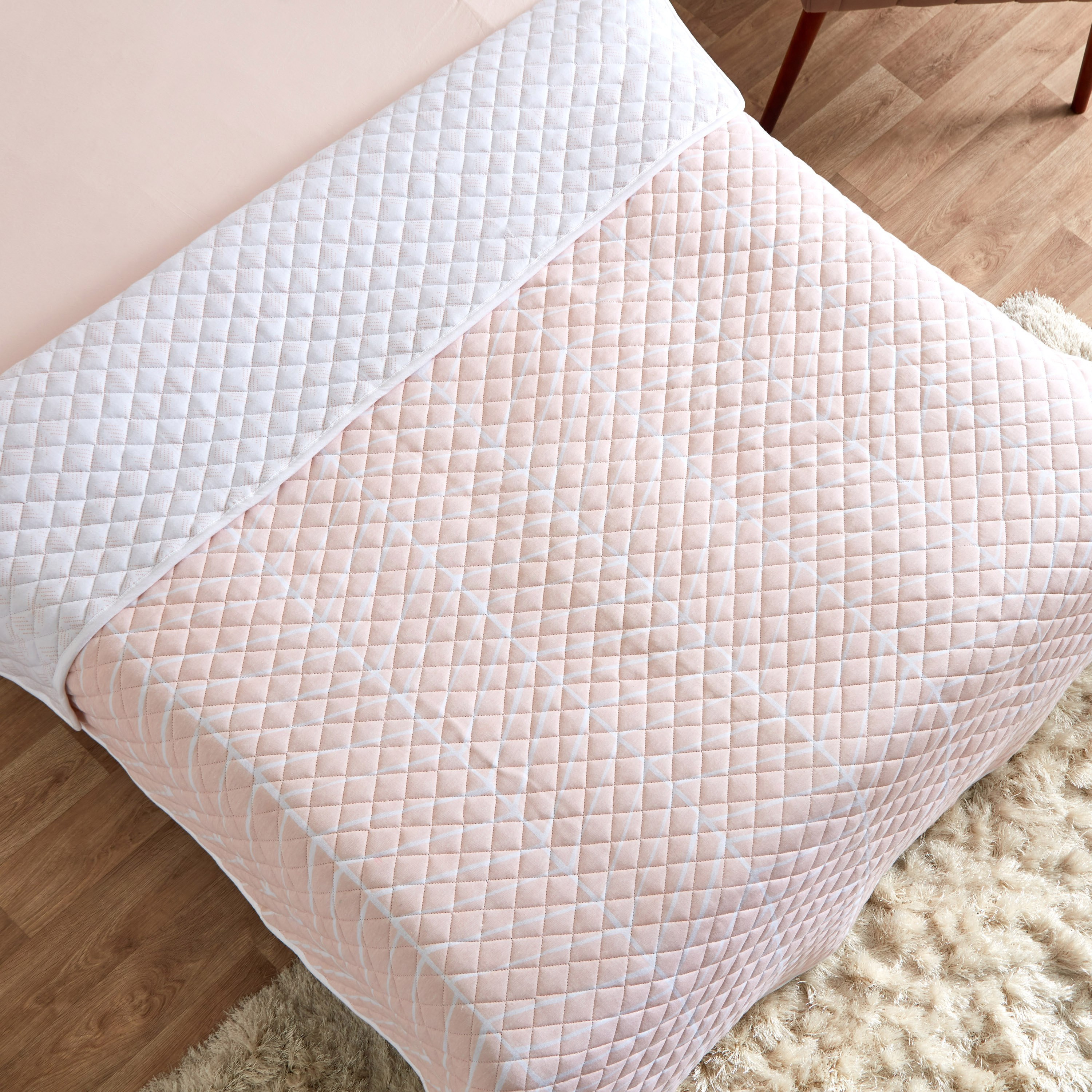 مفرش سرير جيرسي مزدوج فائق النعومة بطبعات شيفرون - 150×200 سم-hbxdecorandfurnishings-bedding-bedspreadsandquilts-image-4