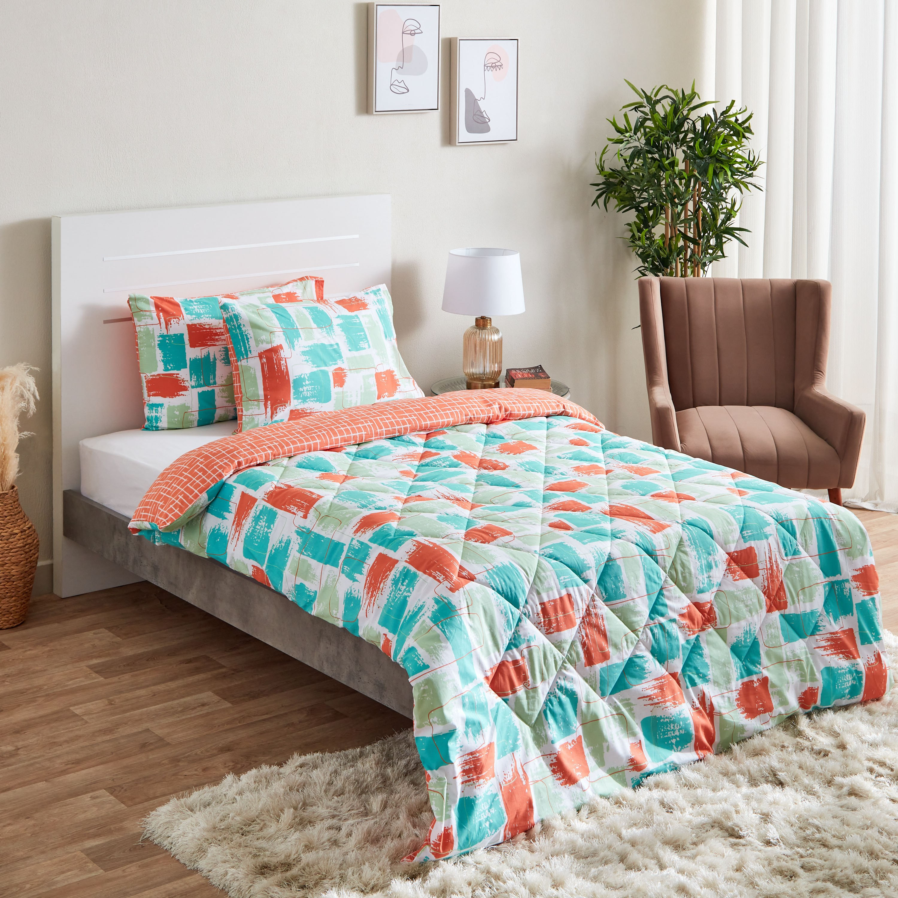 طقم لحاف قطني مزدوج على الوجهين بطبعات تجريدية 3 قطع من زايلا - 160x220 سم-hbxhomeware-hbxdecorandfurnishings-image-1
