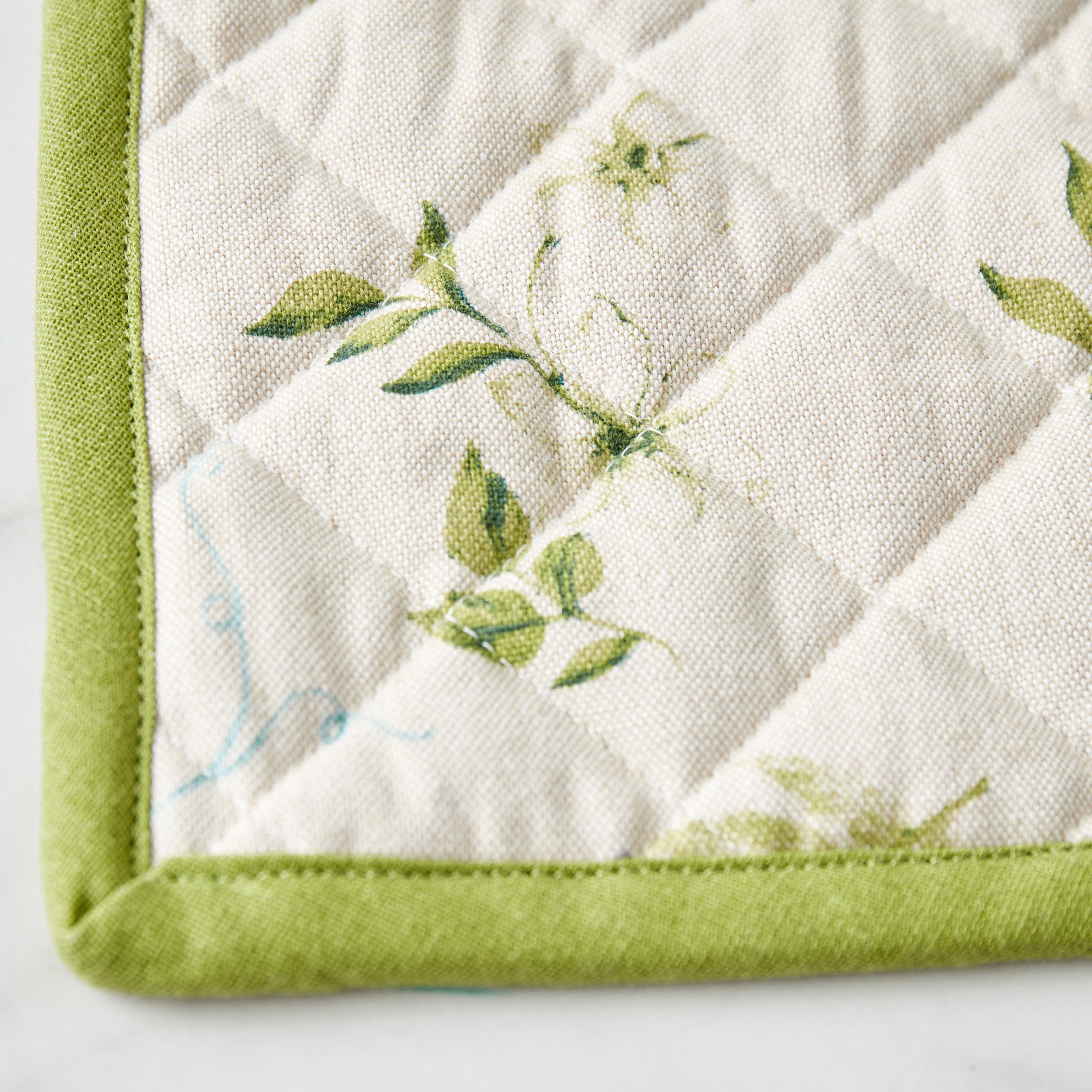 حامل وعاء نباتات افيريل بوتانيك من بايتون - 20x20 سم-hbxhomeware-kitchenware-kitchenlinens-image-4