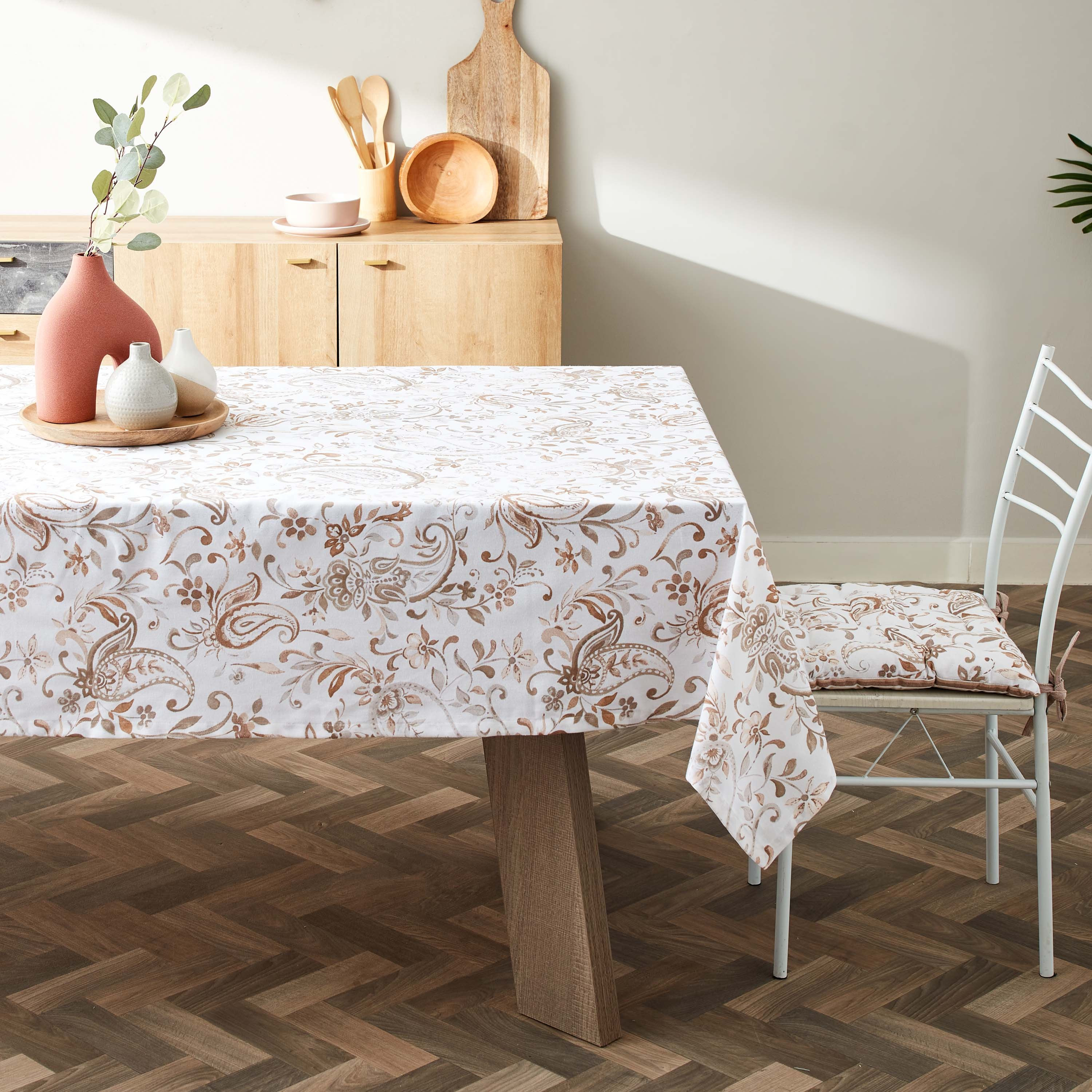 Harley Sianna Paisley Table Cloth - 150x200 cm-hbxdecorandfurnishings-homefurnishings-tablelinens-image-4