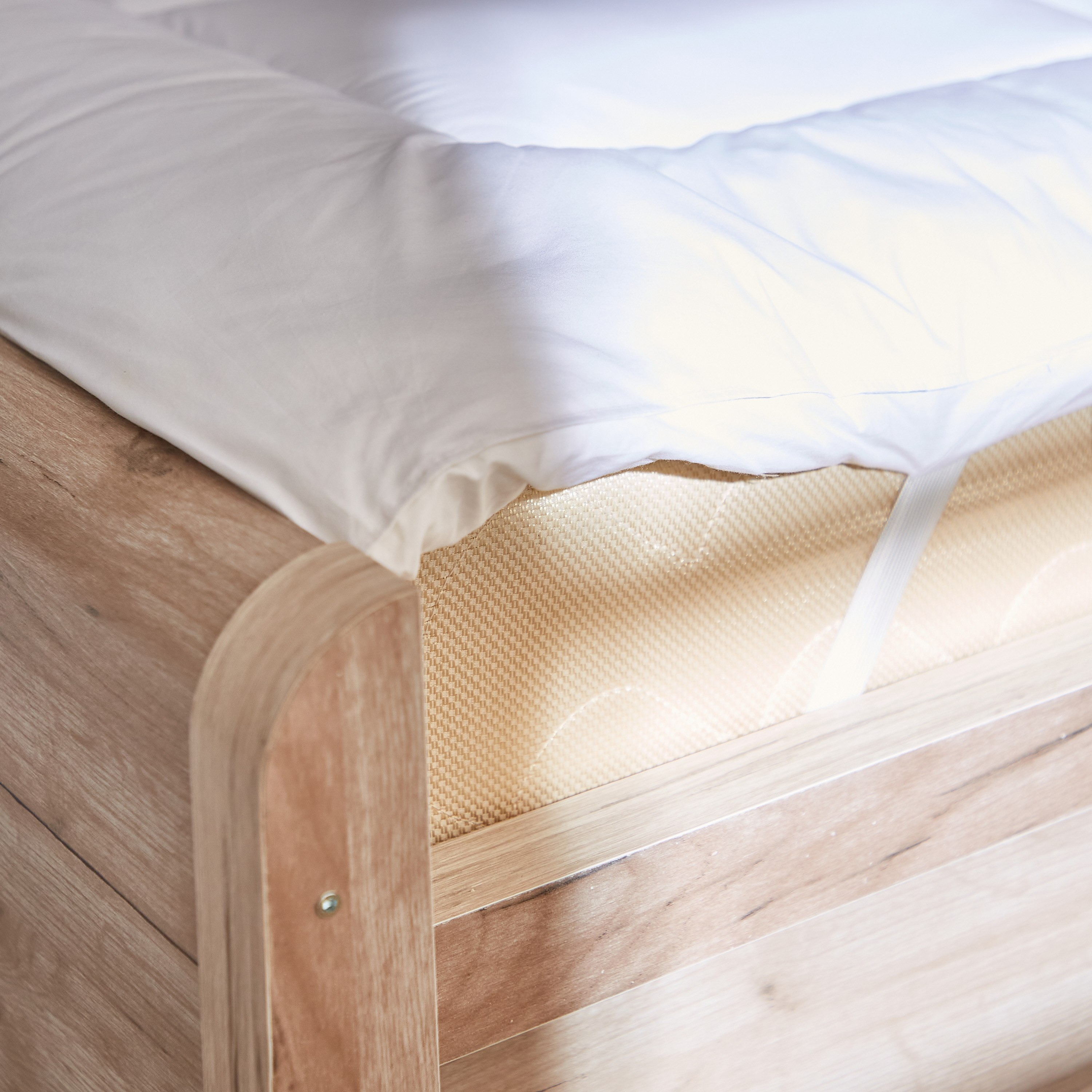 لبادة مرتبة كوين داون ألترناتيف من ريجال - 150x200+5 سم-hbxhomeware-hbxdecorandfurnishings-image-4