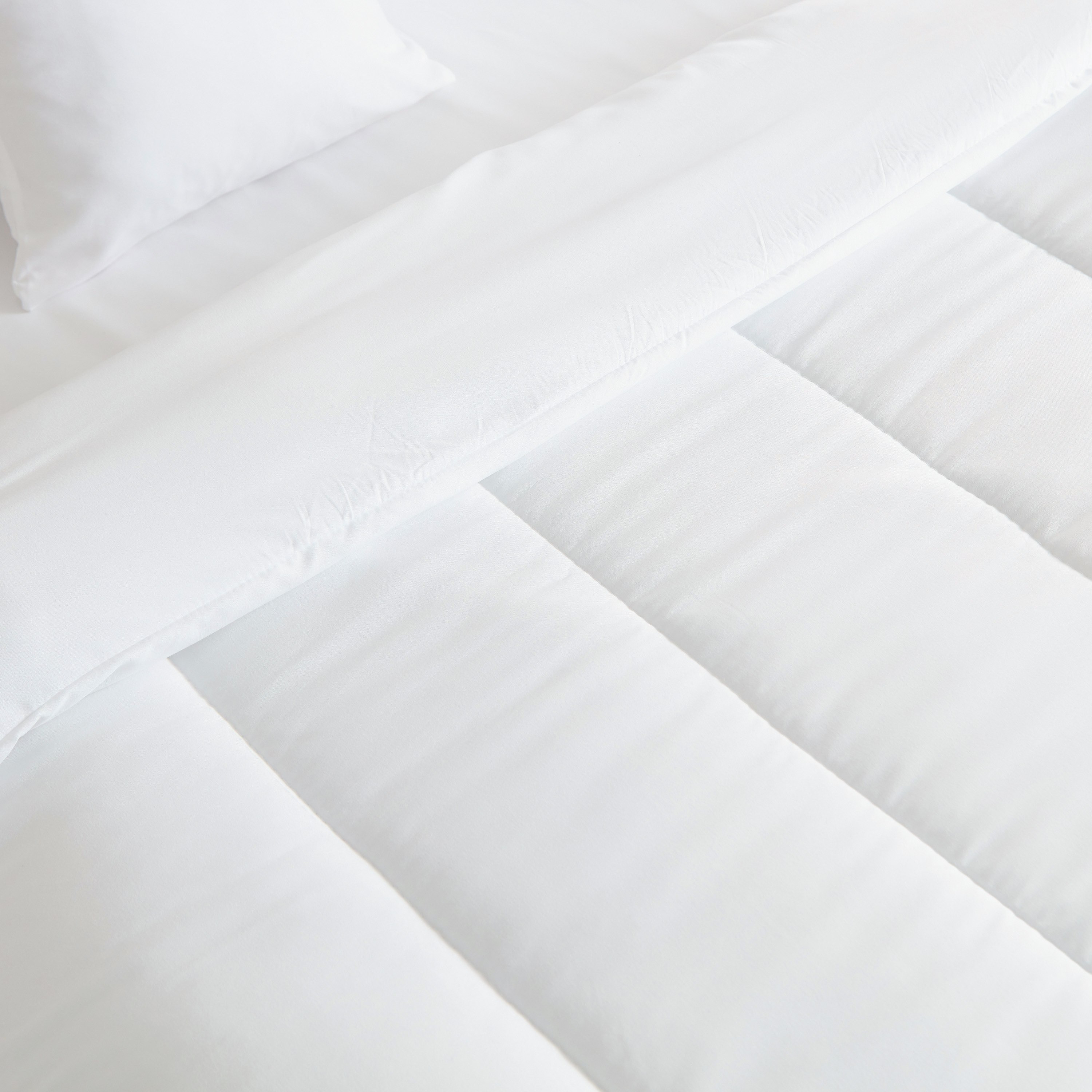 طقم لحاف مزدوج مايكروفايبر 4 قطع من أندورا - 220x160 سم-hbxhomeware-hbxdecorandfurnishings-image-4