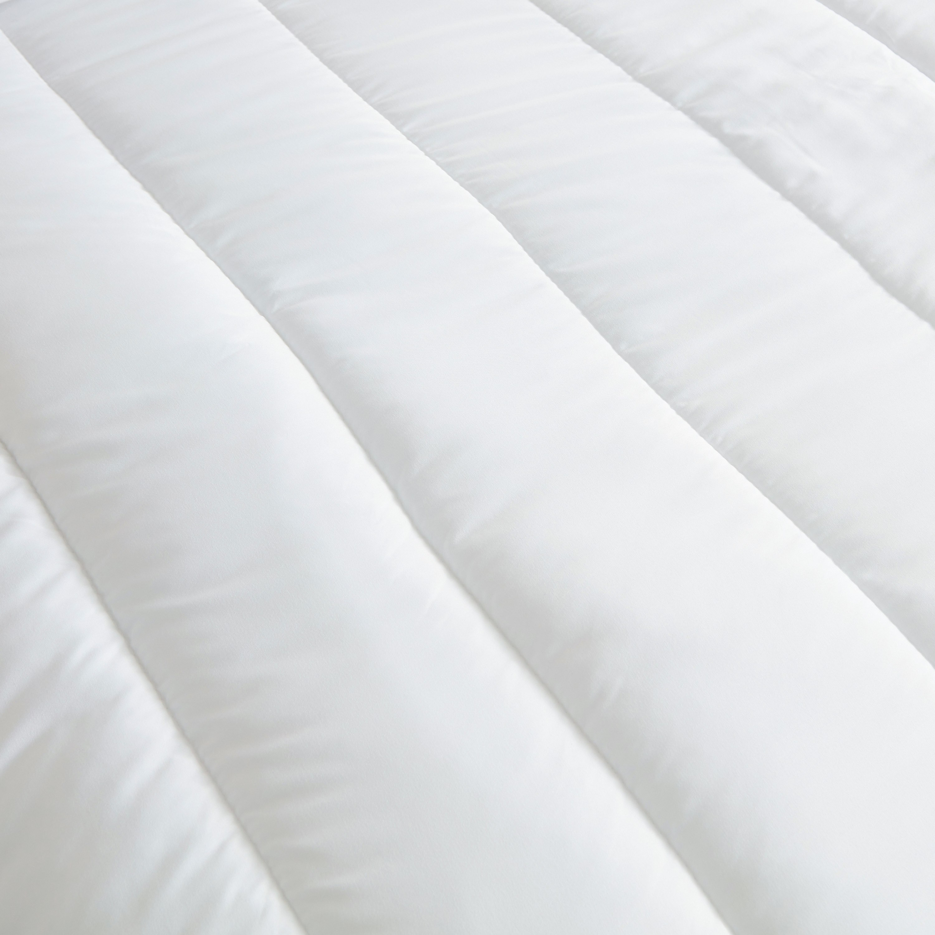 طقم لحاف مزدوج مايكروفايبر 4 قطع من أندورا - 220x160 سم-hbxhomeware-hbxdecorandfurnishings-image-5
