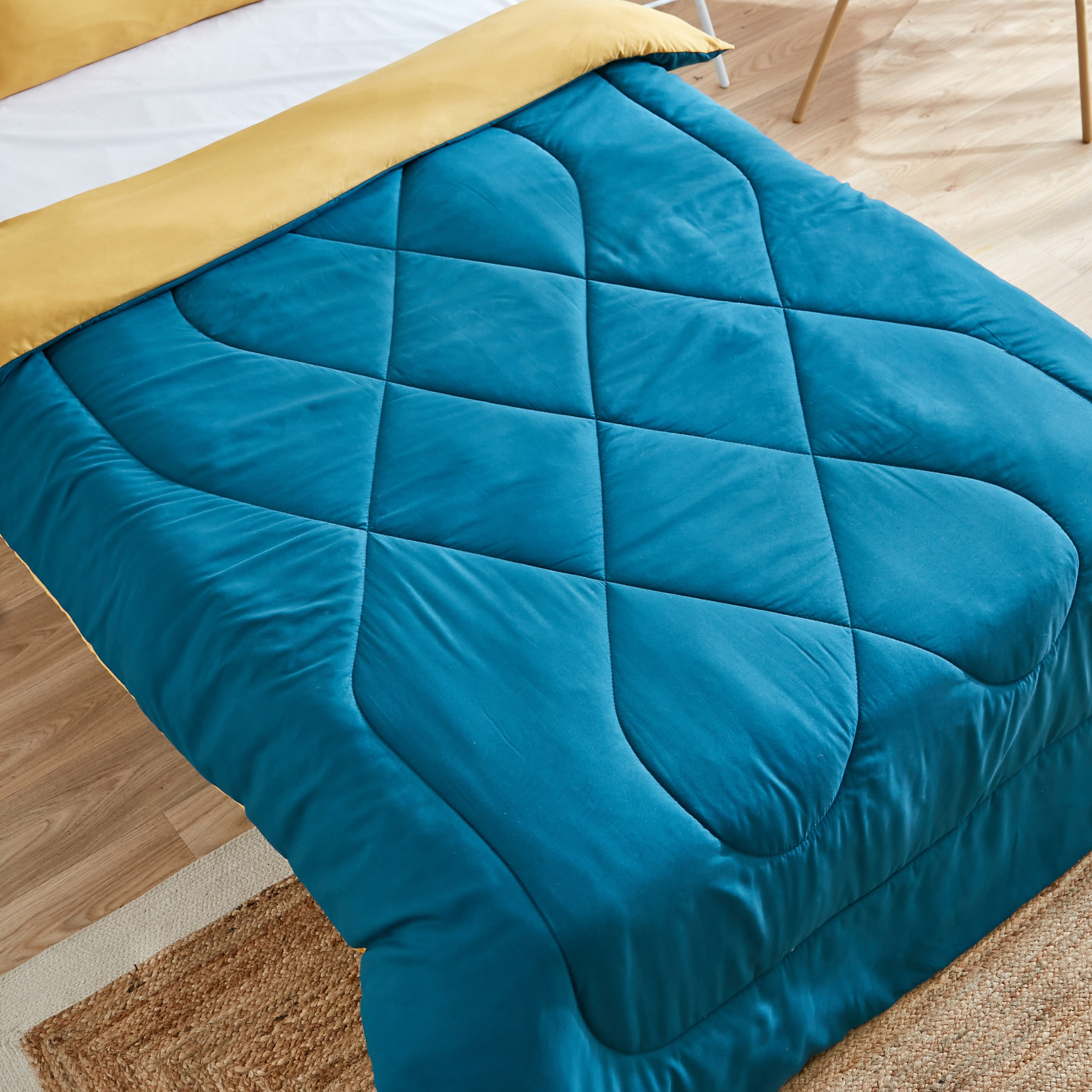 طقم لحاف مزدوج ألياف دقيقة يستخدم على الوجهين قطعتين من ديربي - 160x220 سم-hbxkidsandyouth-beddingandfurnishings-comfortersets-image-7