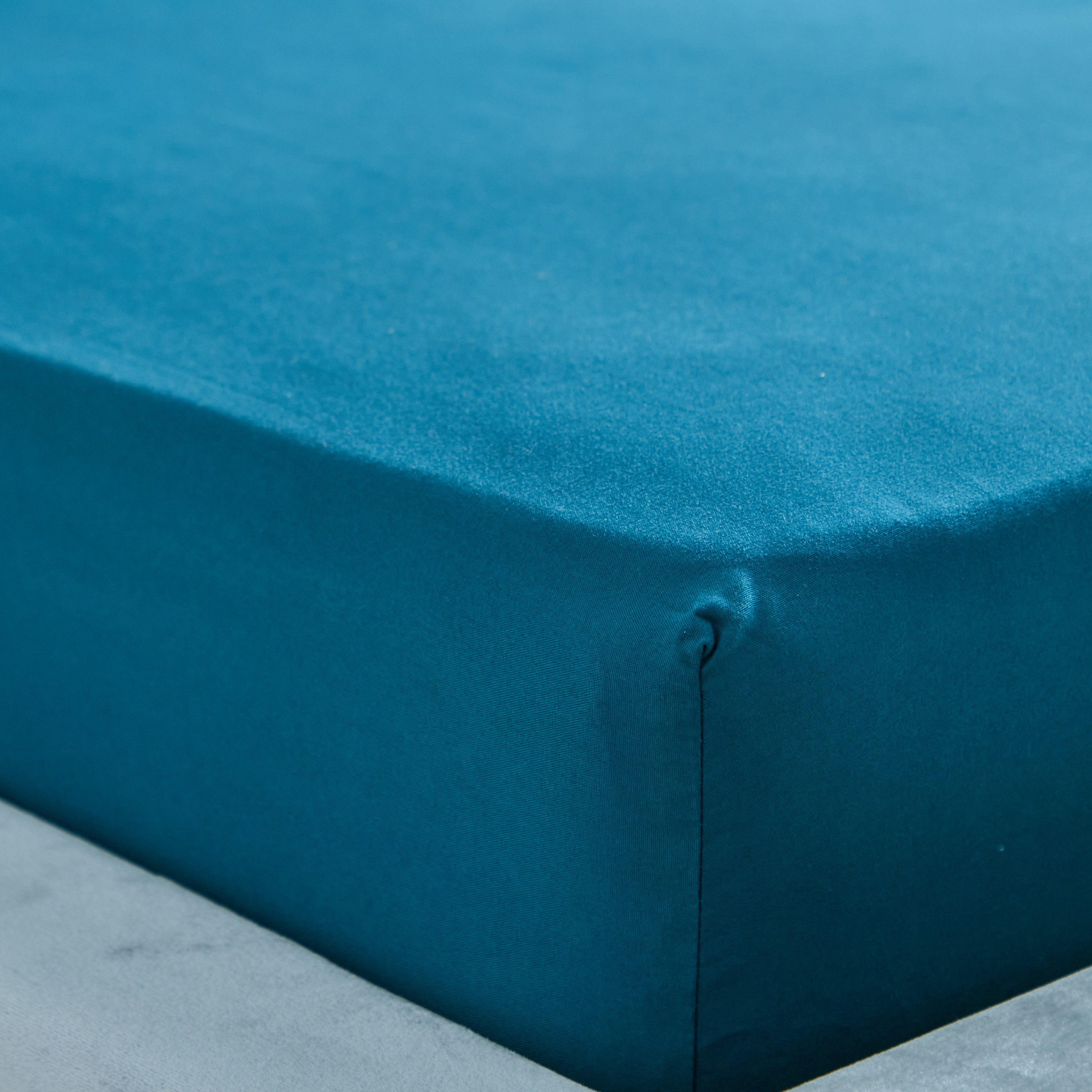 Derby Solid Queen Microfibre Fitted Sheet - 150x200+25 cm-hbxhomeware-hbxbedroom-image-6