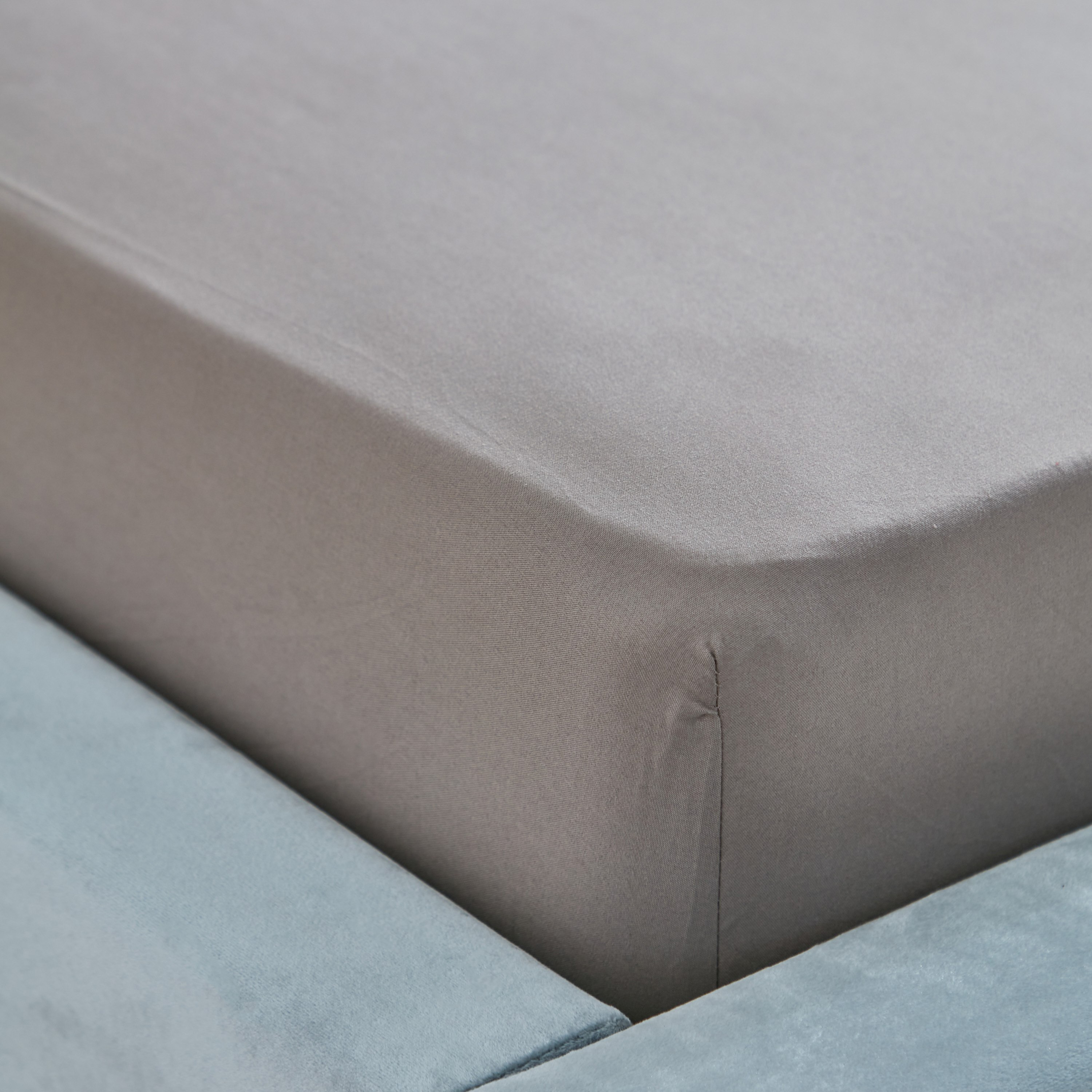 Derby Solid Microfiber Double Fitted Sheet - 140x200+25 cm-hbxhomeware-hbxbedroom-image-6