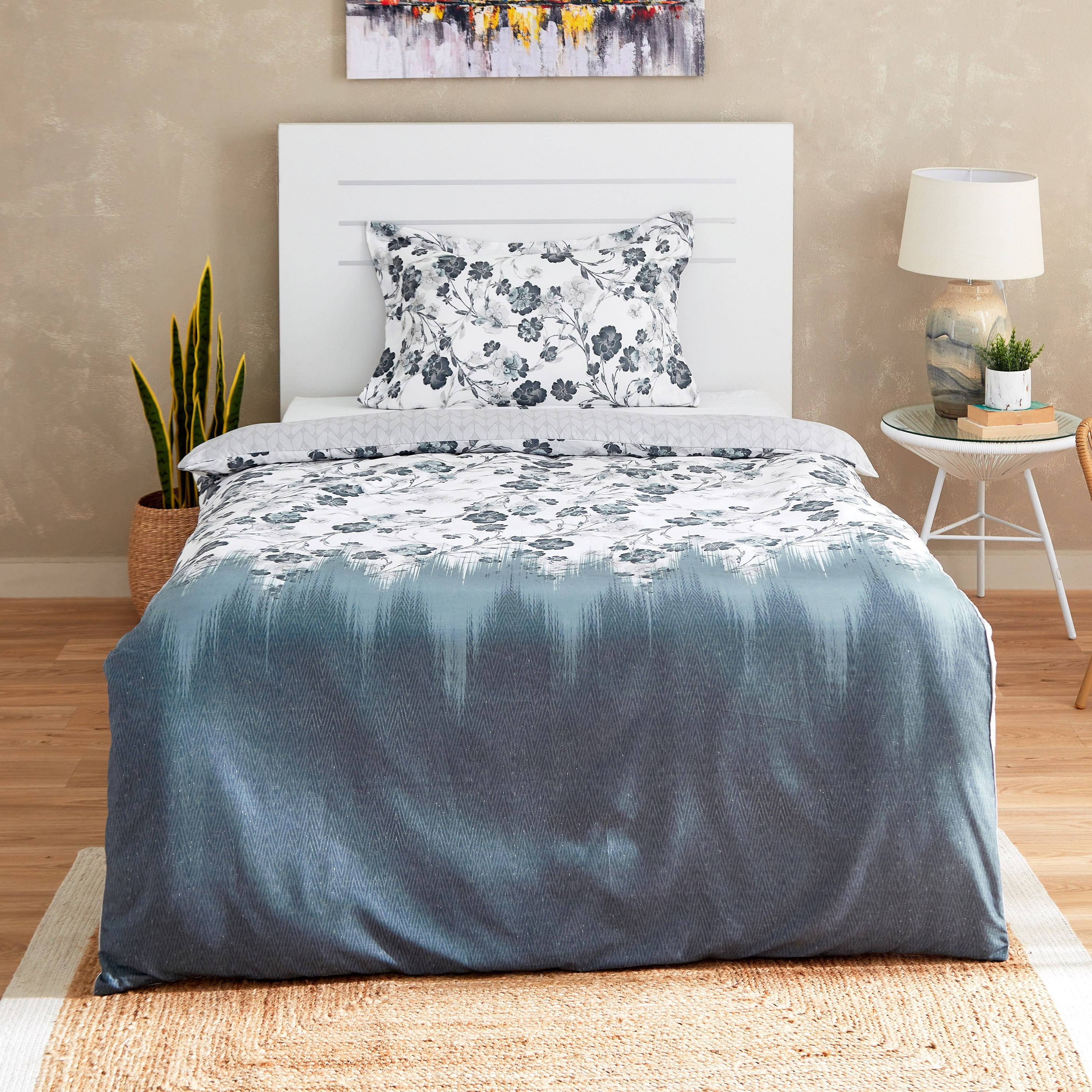 طقم غطاء لحاف فردي من الألياف الدقيقة قطعتين بطبعات من بوسي - 135x200 سم-hbxhomeware-hbxdecorandfurnishings-image-2