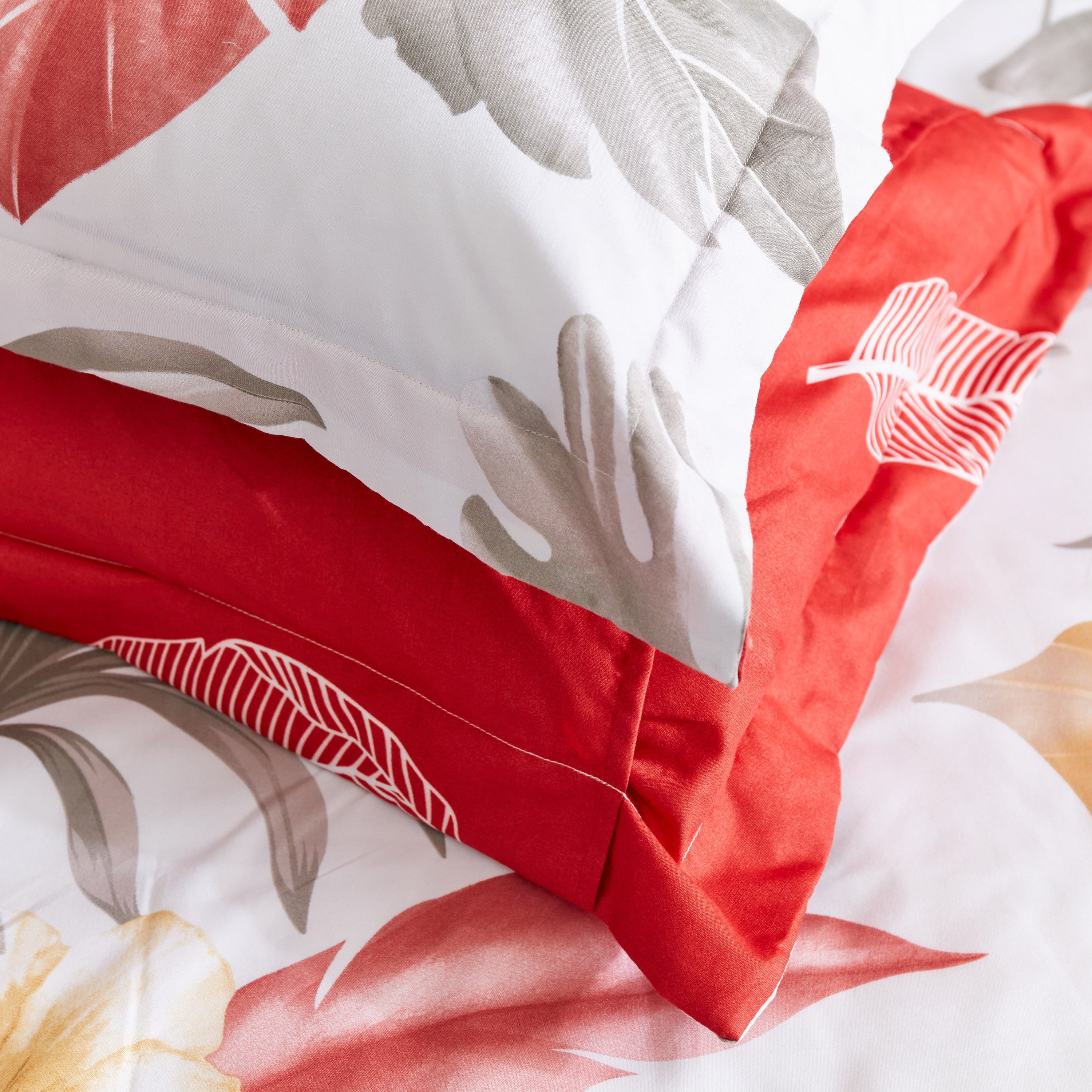 طقم غطاء لحاف كينج ألياف دقيقة 3 قطع بطبعات من باهاماس - 220x220 سم-hbxhomeware-bedding-duvetcovers-image-6