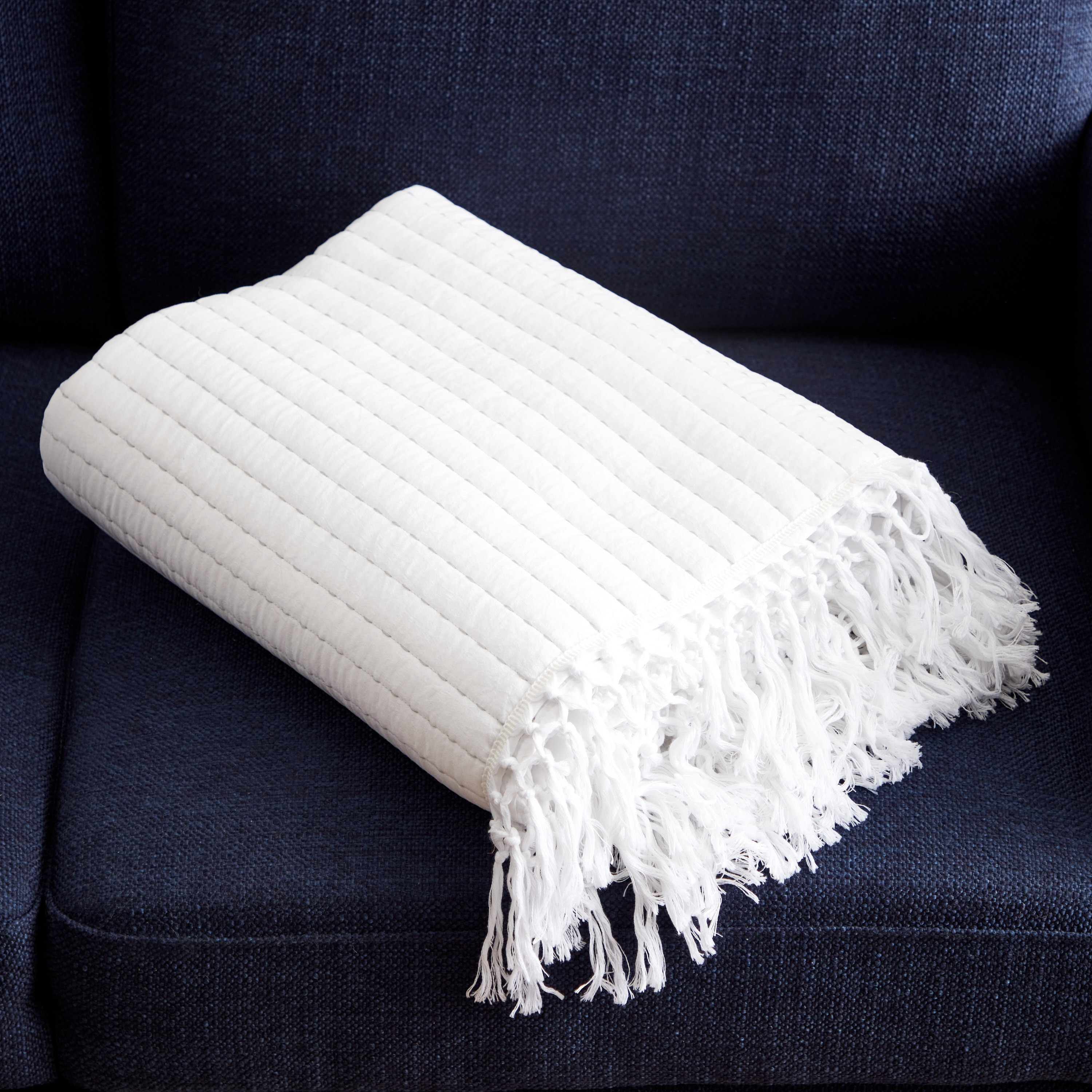 بطانية خفيفة مبطنة ألياف دقيقة بشرّابات من رين - 130x170 سم-hbxhomeware-hbxbedroom-image-4